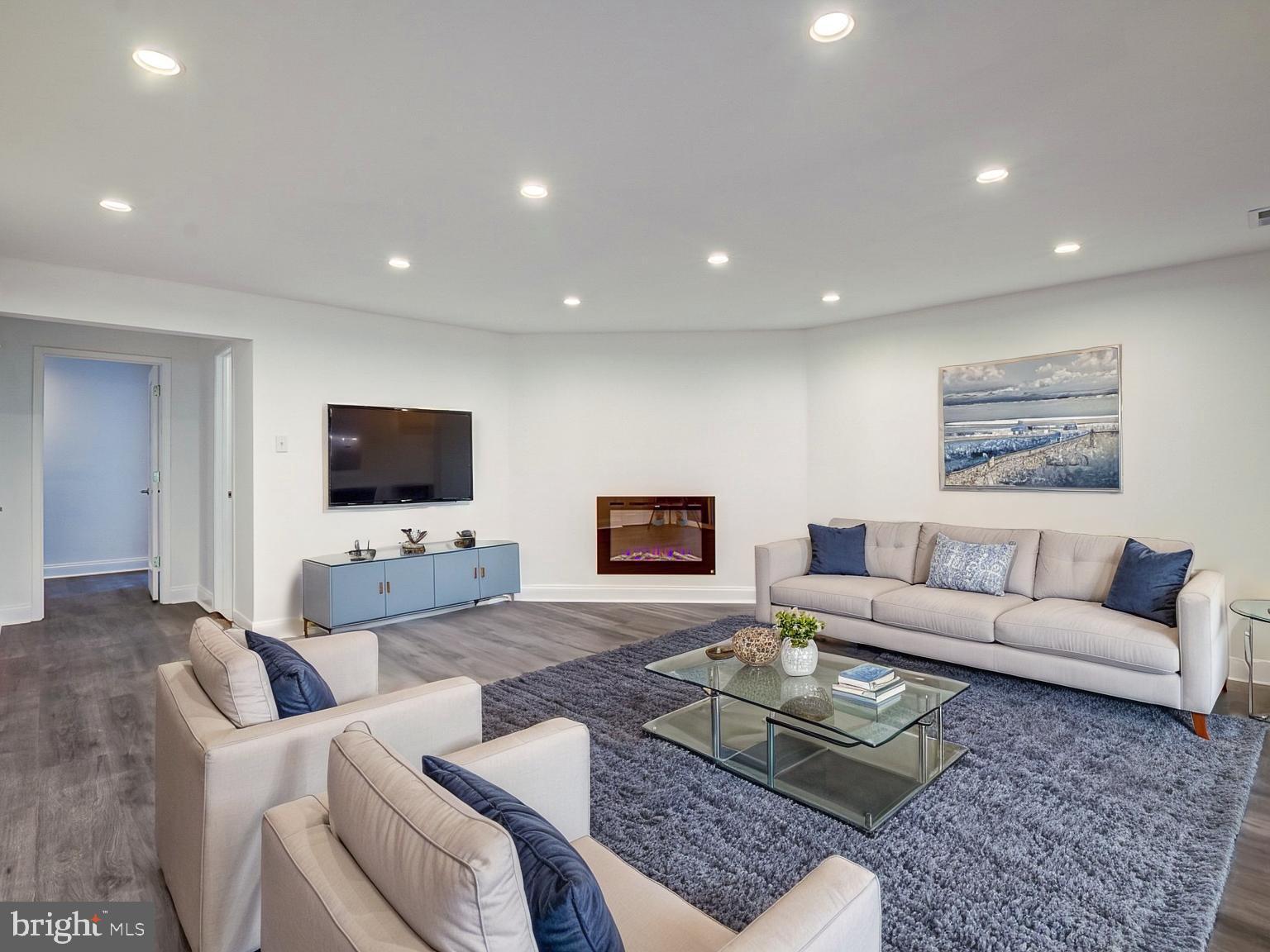 GERMANTOWN VIEW - Residential