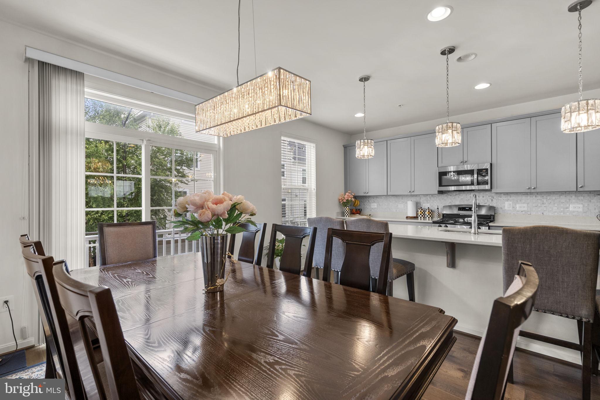 ELKRIDGE CROSSING - Residential