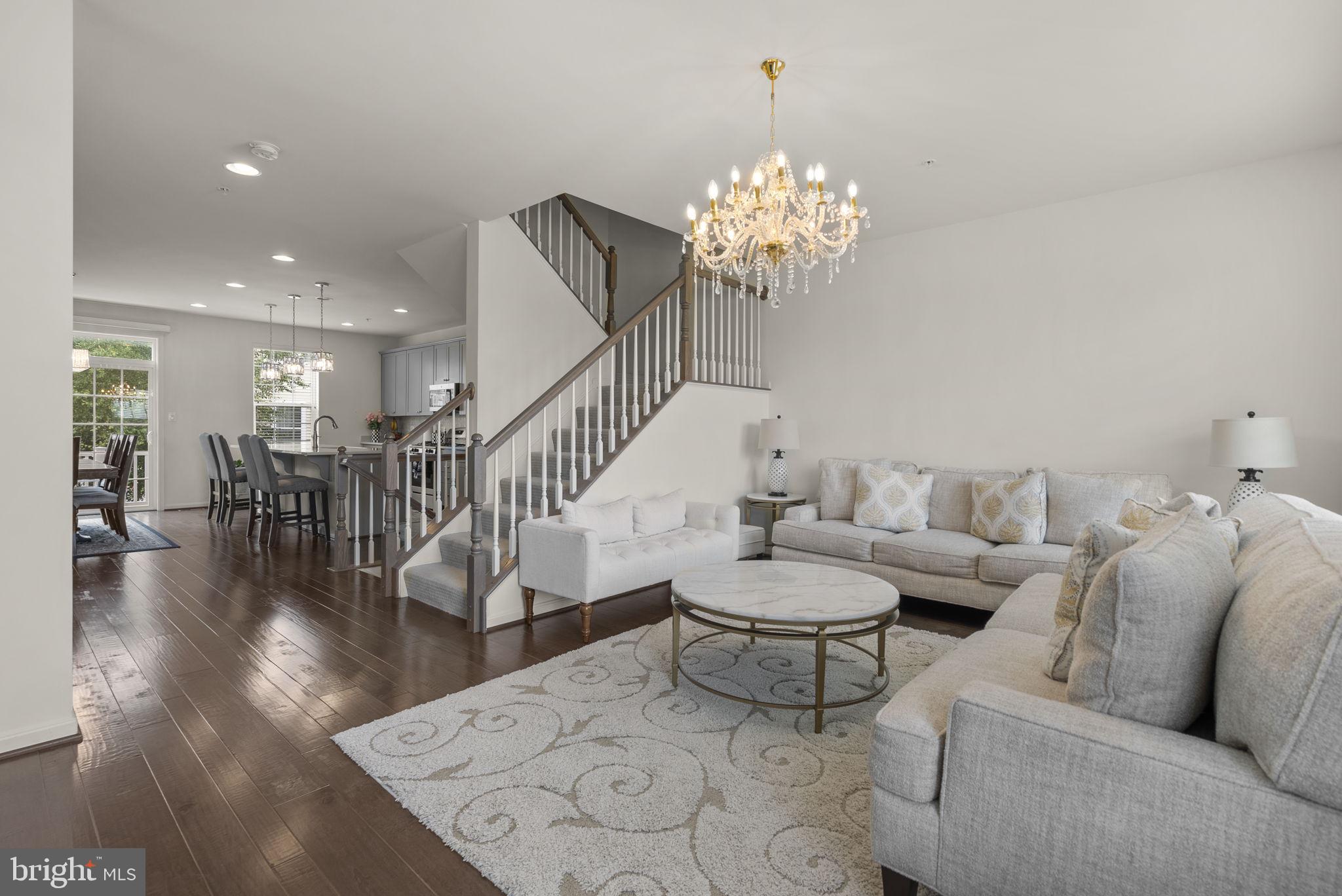 ELKRIDGE CROSSING - Residential
