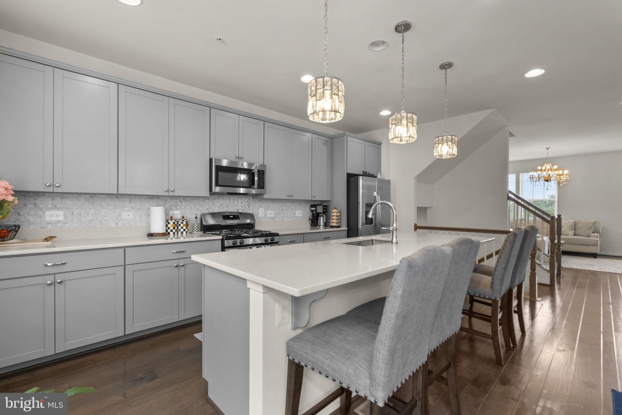 ELKRIDGE CROSSING - Residential