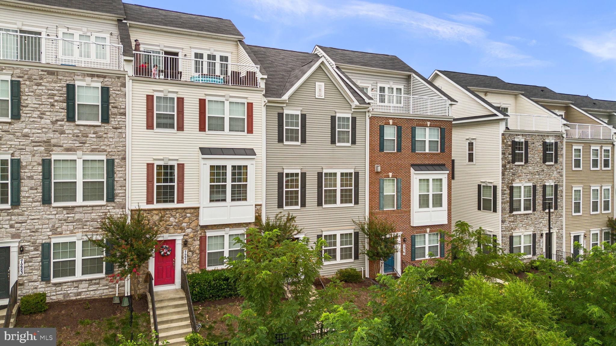 ELKRIDGE CROSSING - Residential