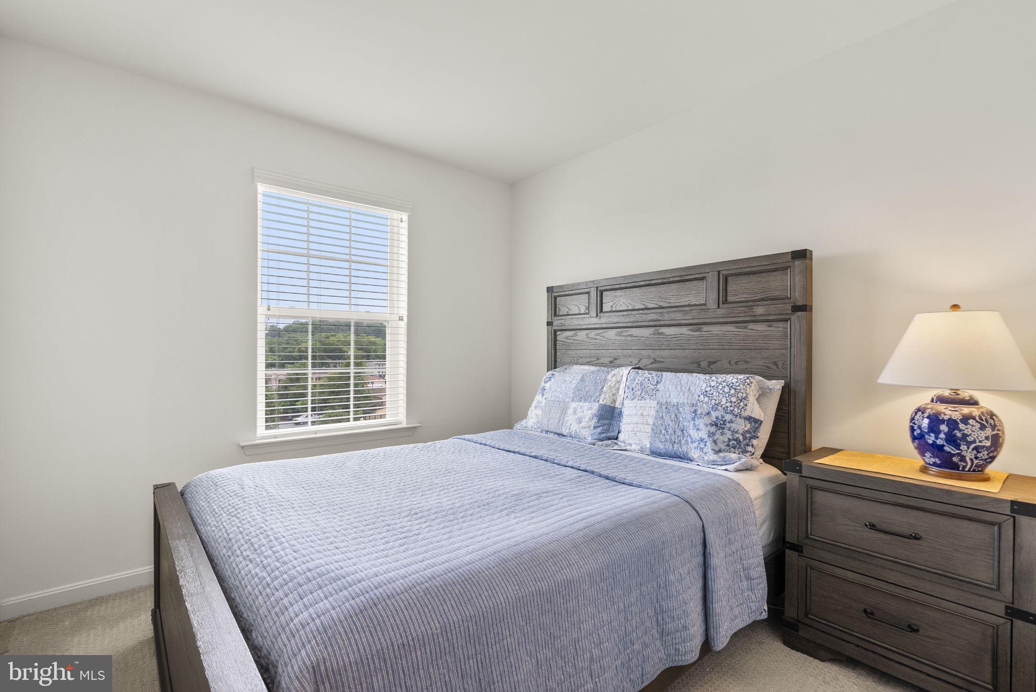 ELKRIDGE CROSSING - Residential