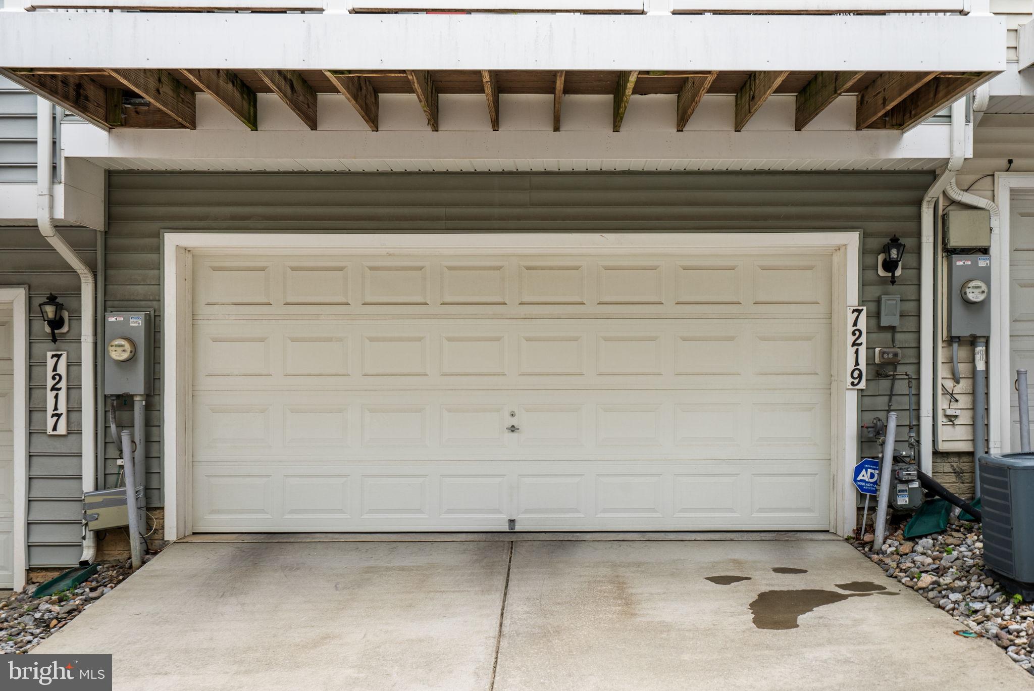 ELKRIDGE CROSSING - Residential