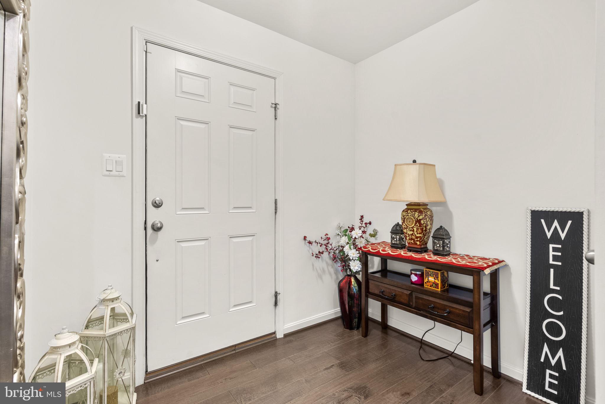 ELKRIDGE CROSSING - Residential