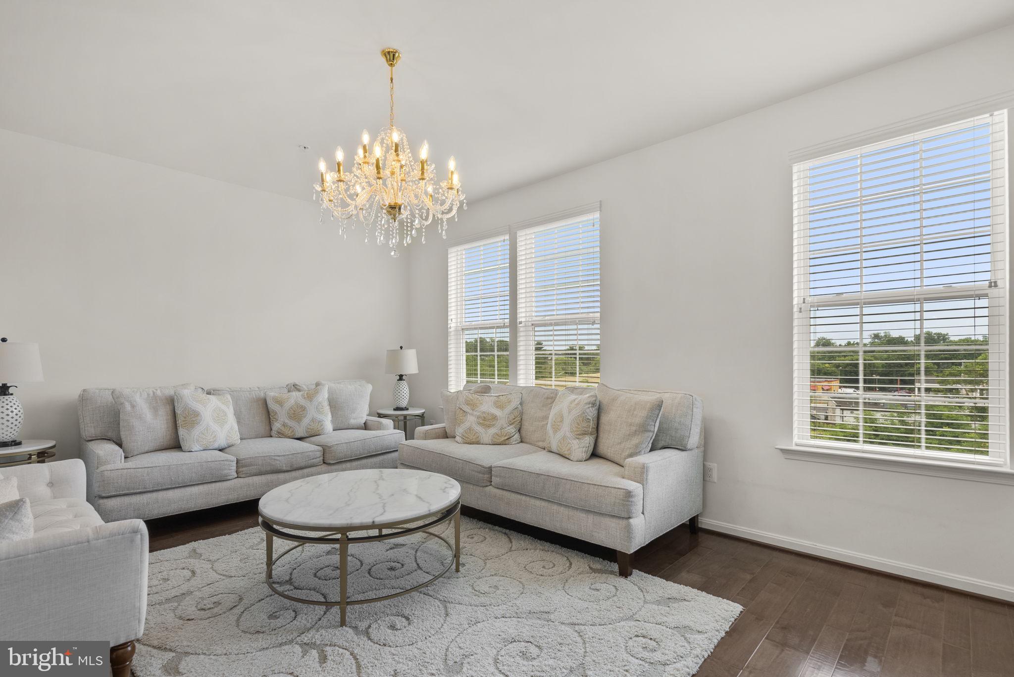ELKRIDGE CROSSING - Residential