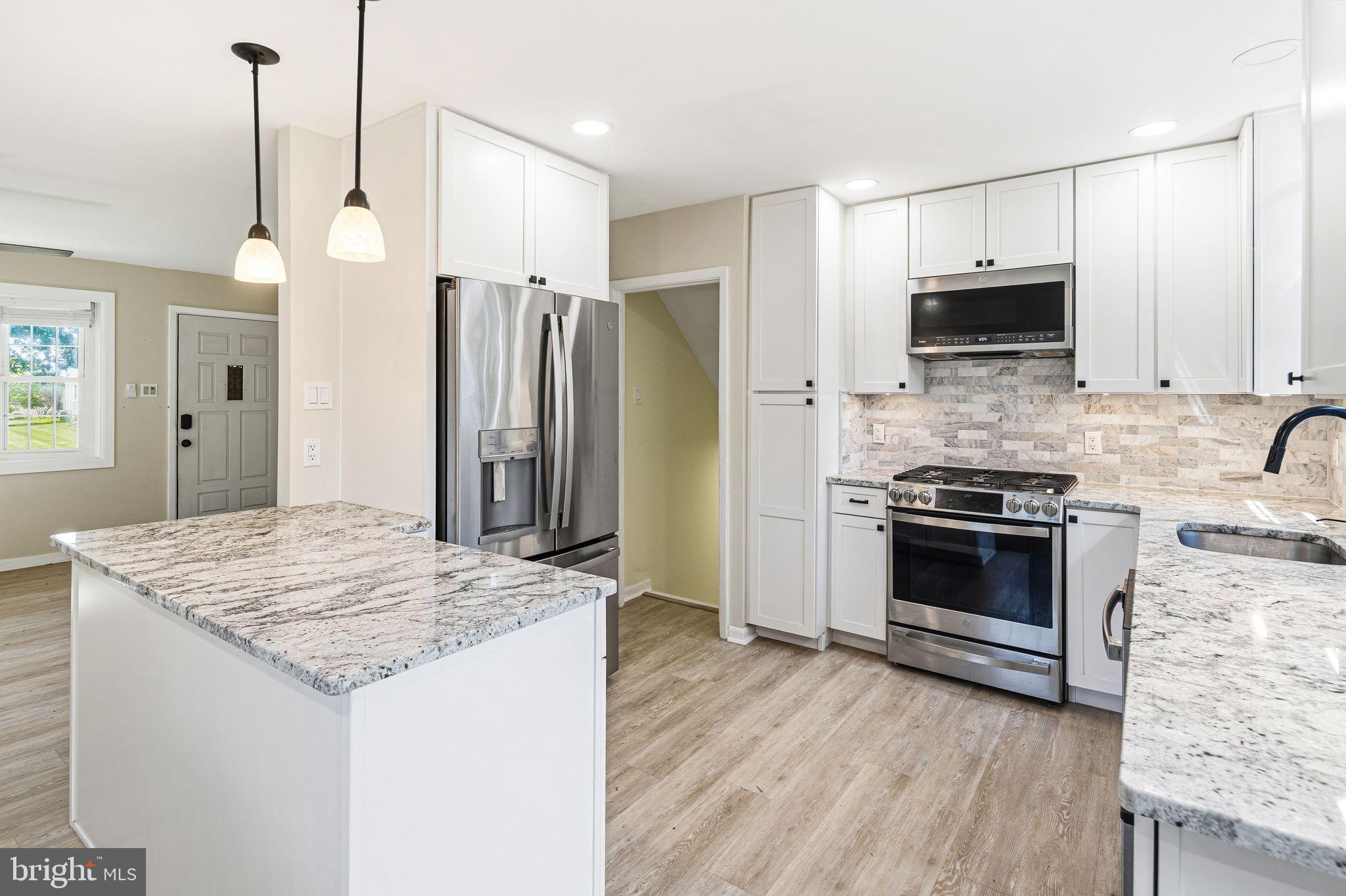 HORSHAM MEADOWS - Residential
