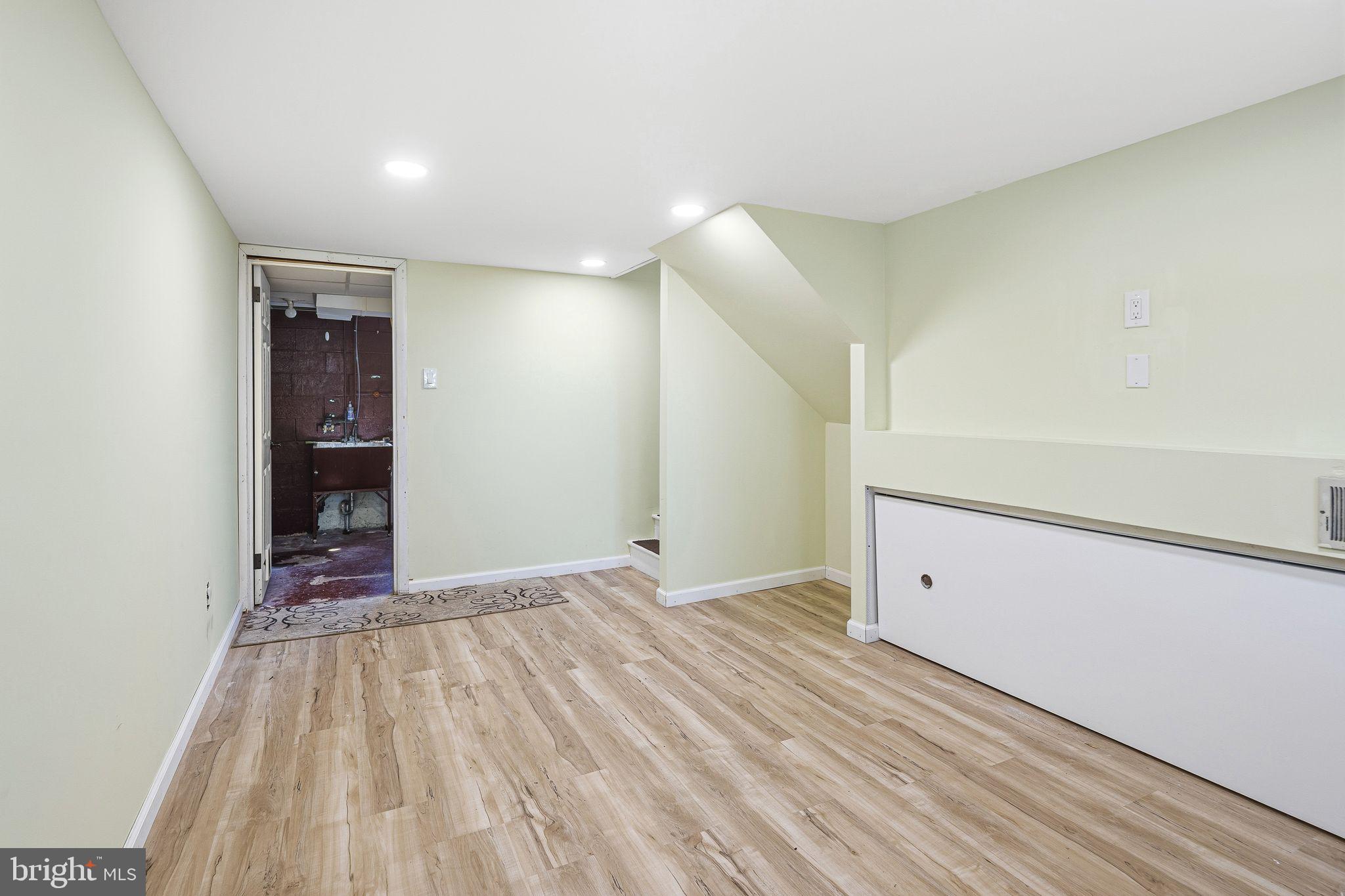 HORSHAM MEADOWS - Residential