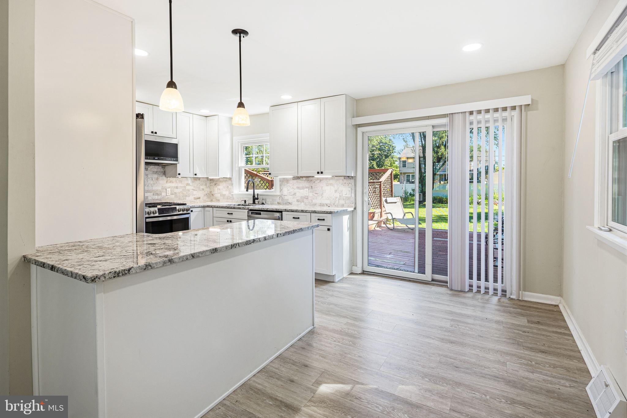 HORSHAM MEADOWS - Residential