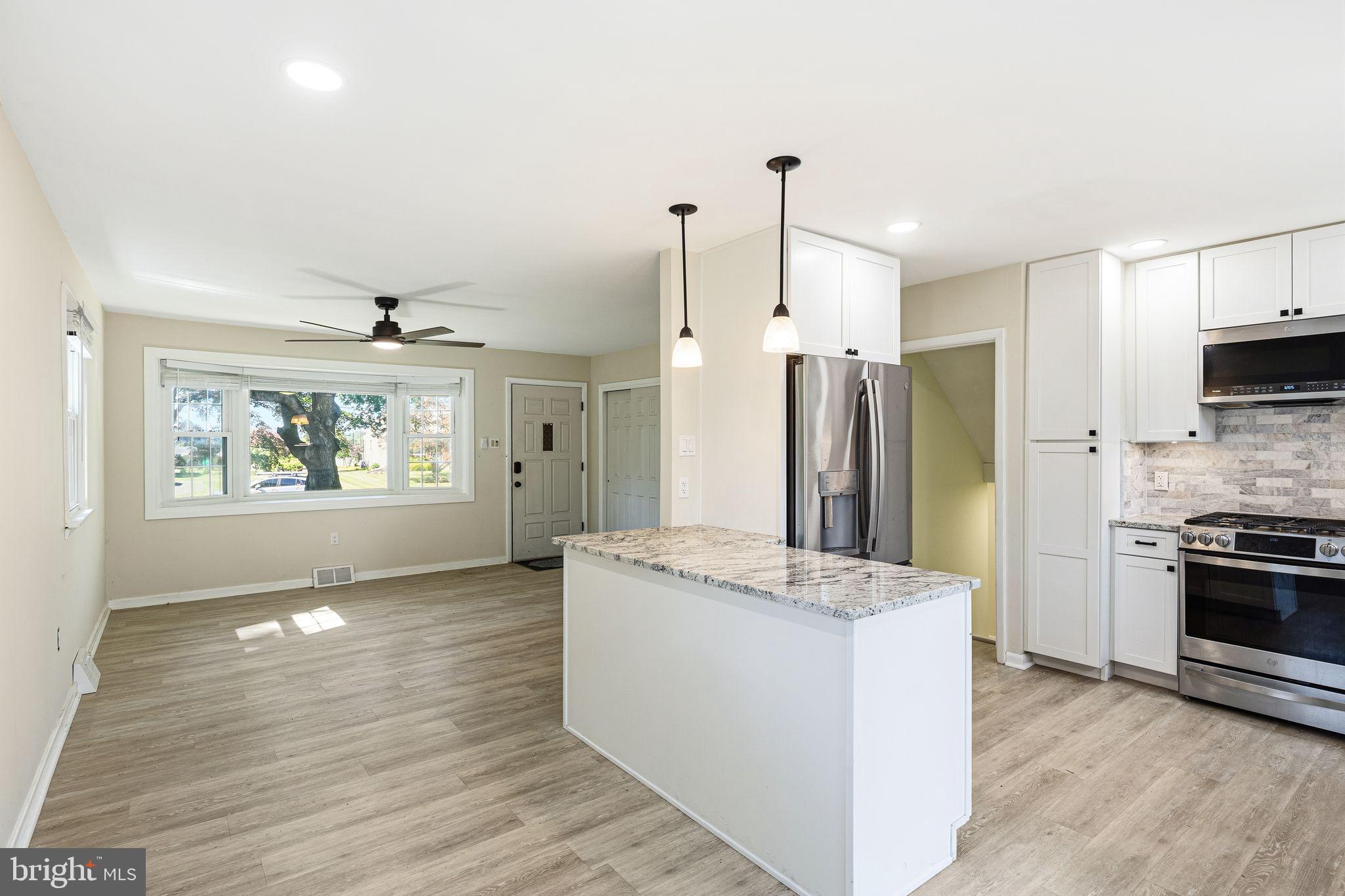 HORSHAM MEADOWS - Residential