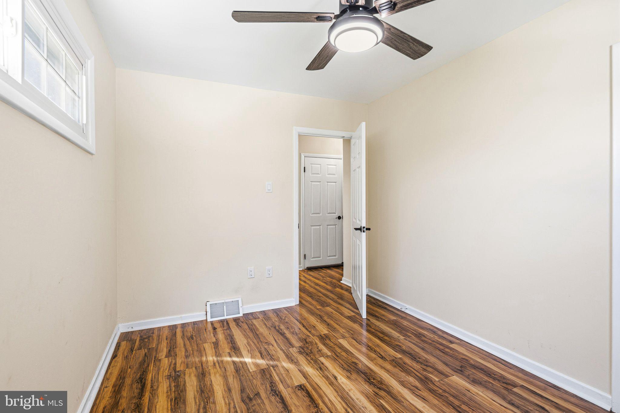 HORSHAM MEADOWS - Residential