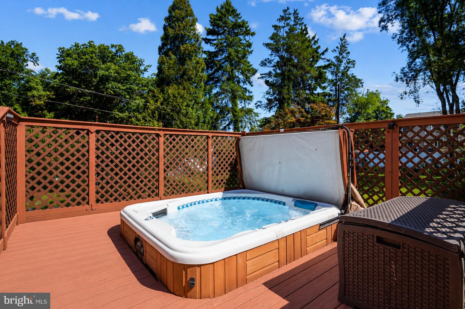 HORSHAM MEADOWS - Residential