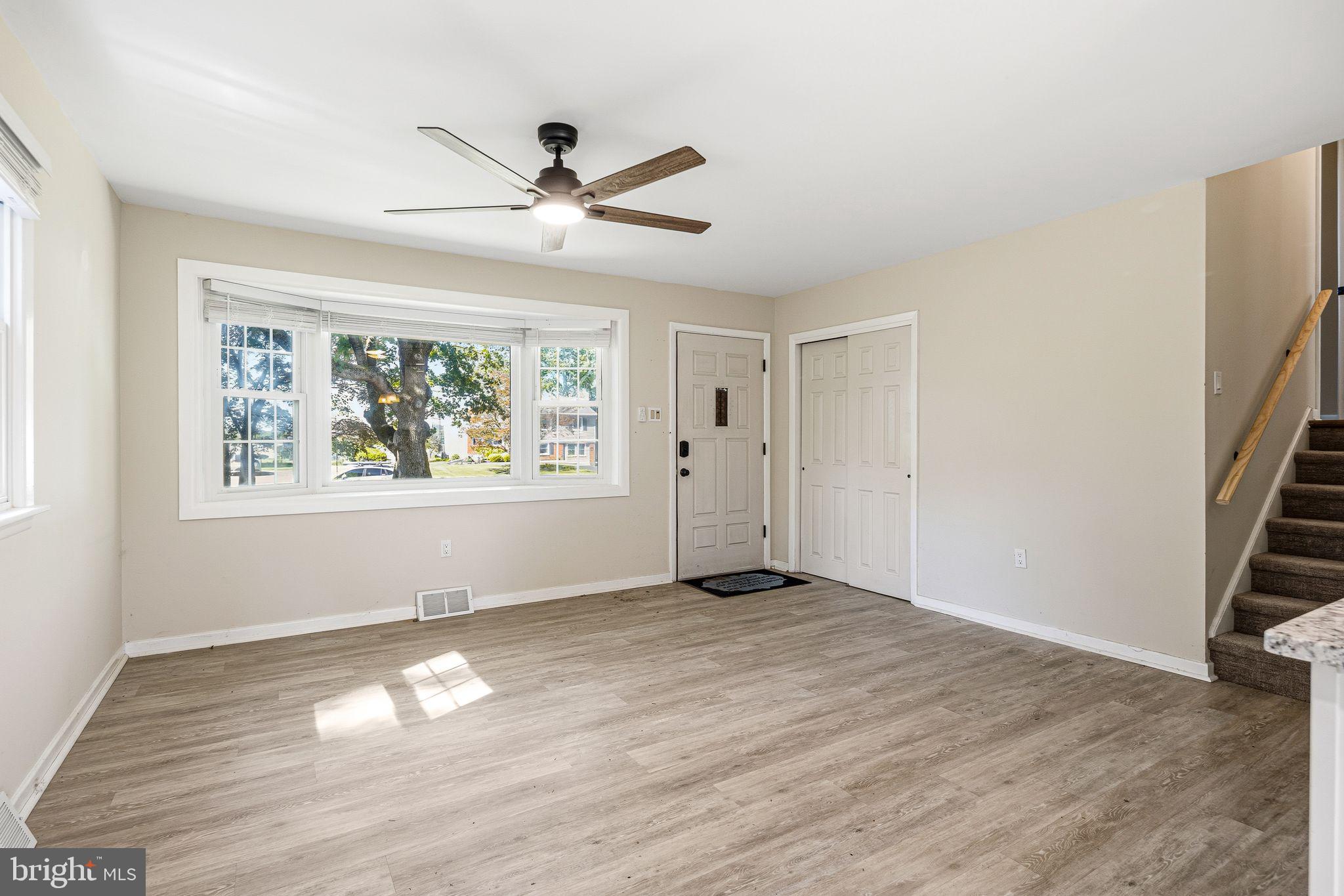 HORSHAM MEADOWS - Residential