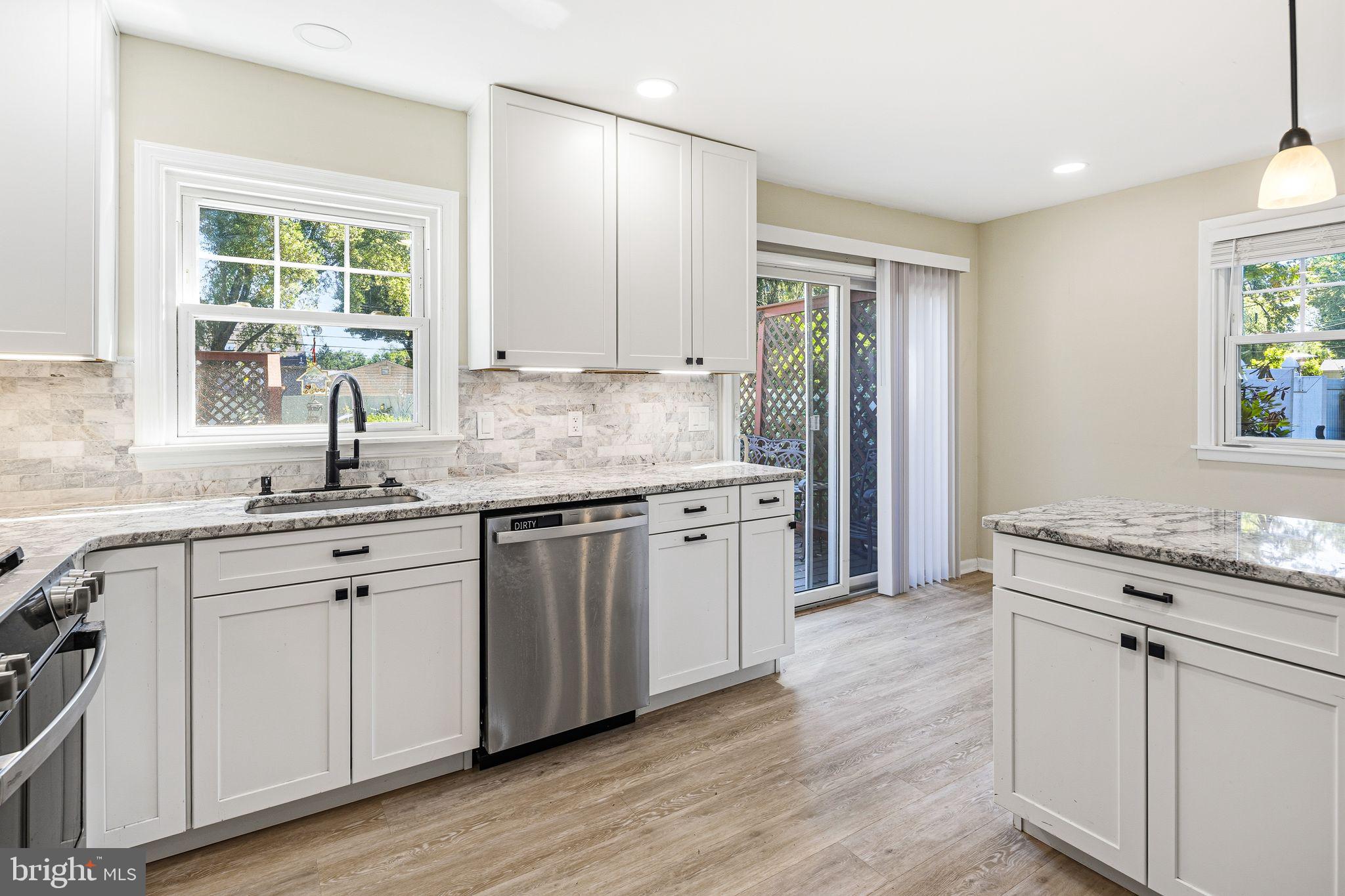 HORSHAM MEADOWS - Residential