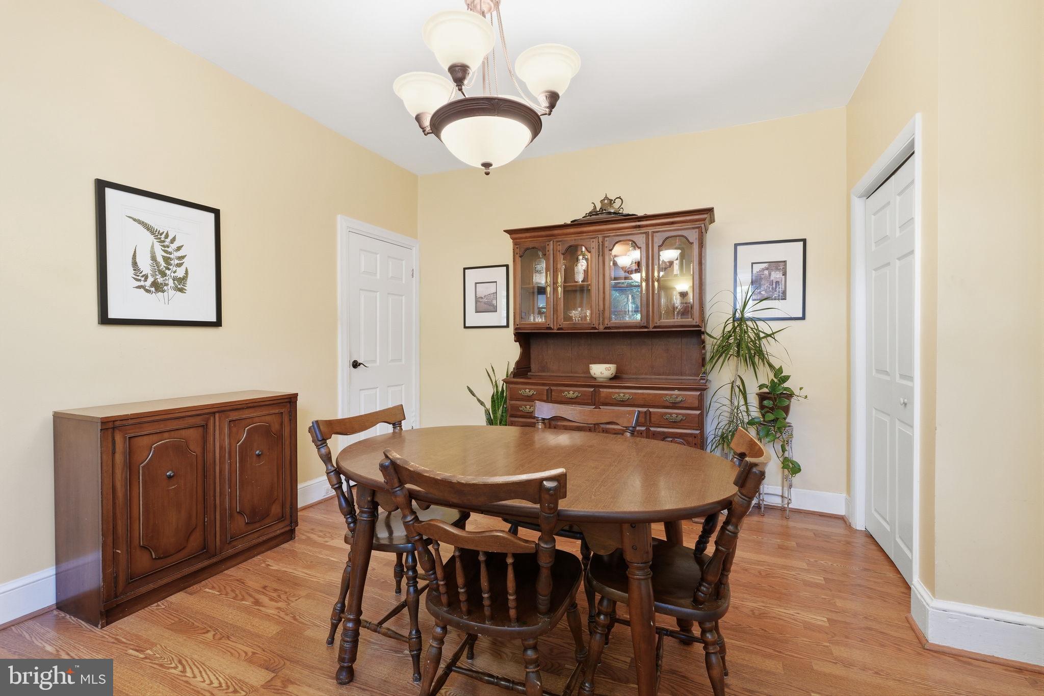 ELKINS PARK - Residential