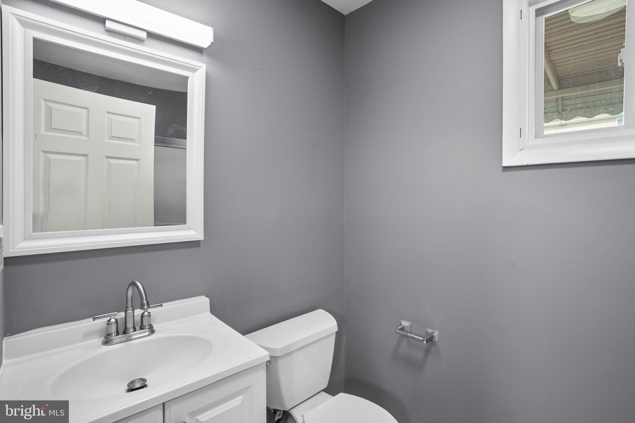 ROCKLEIGH COURT - Residential