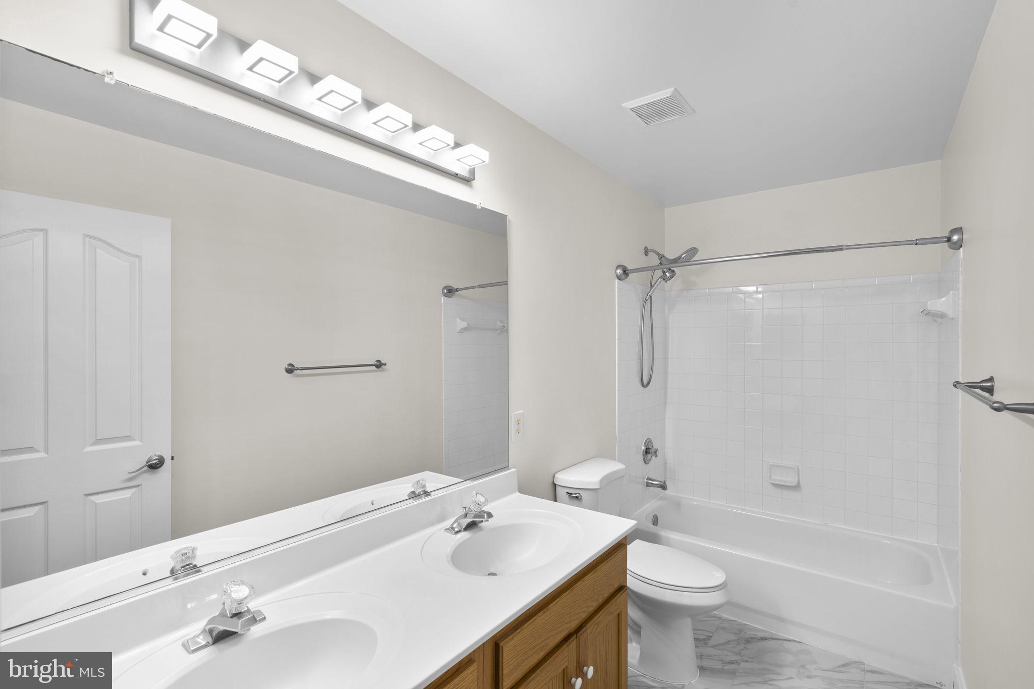 KINGSVIEW VILLAGE - Residential