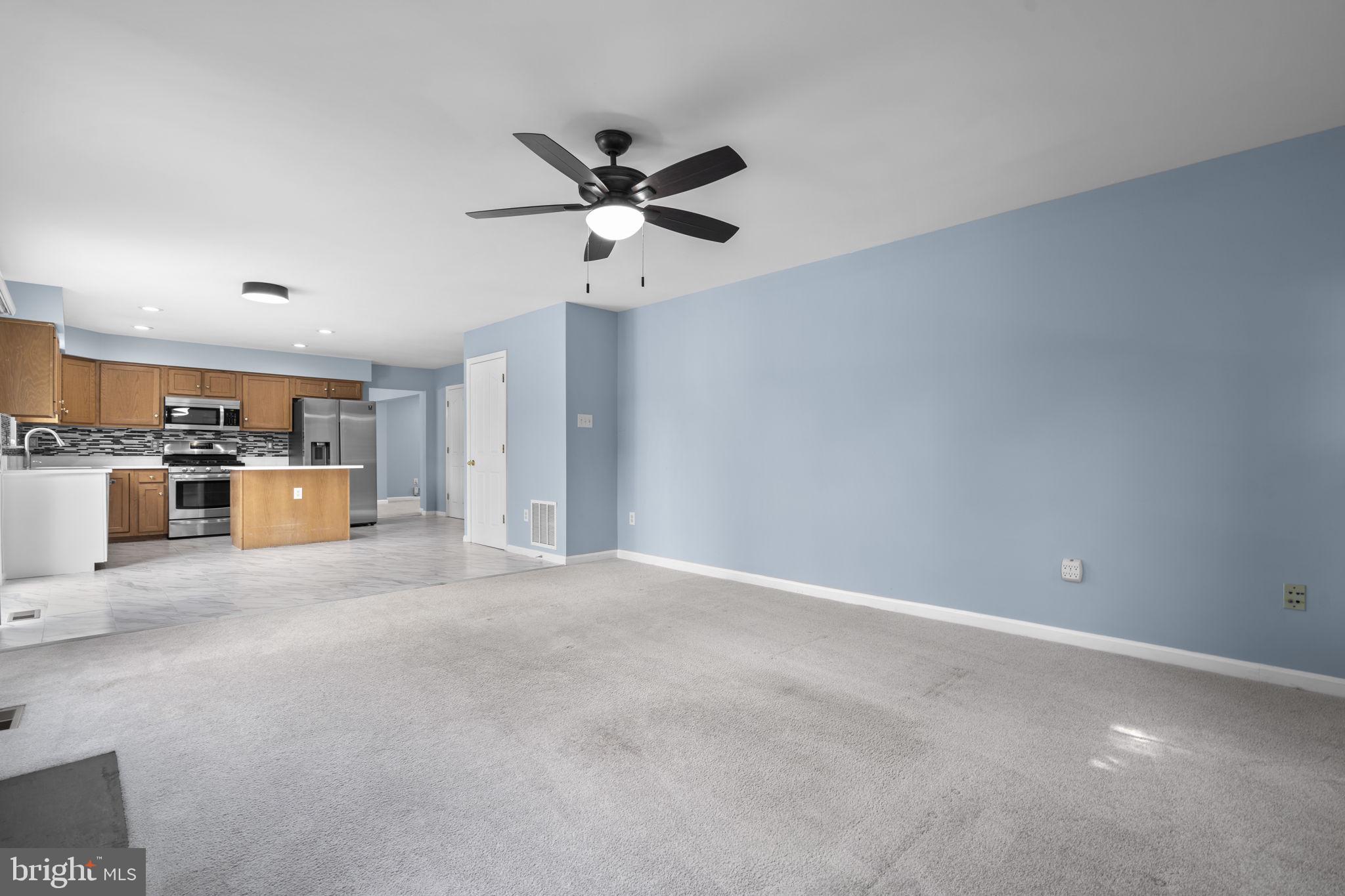 KINGSVIEW VILLAGE - Residential