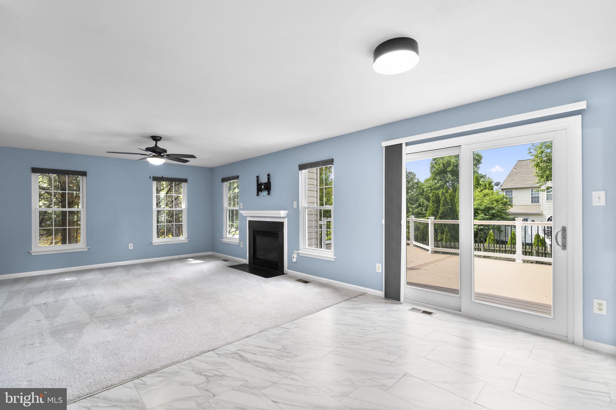 KINGSVIEW VILLAGE - Residential
