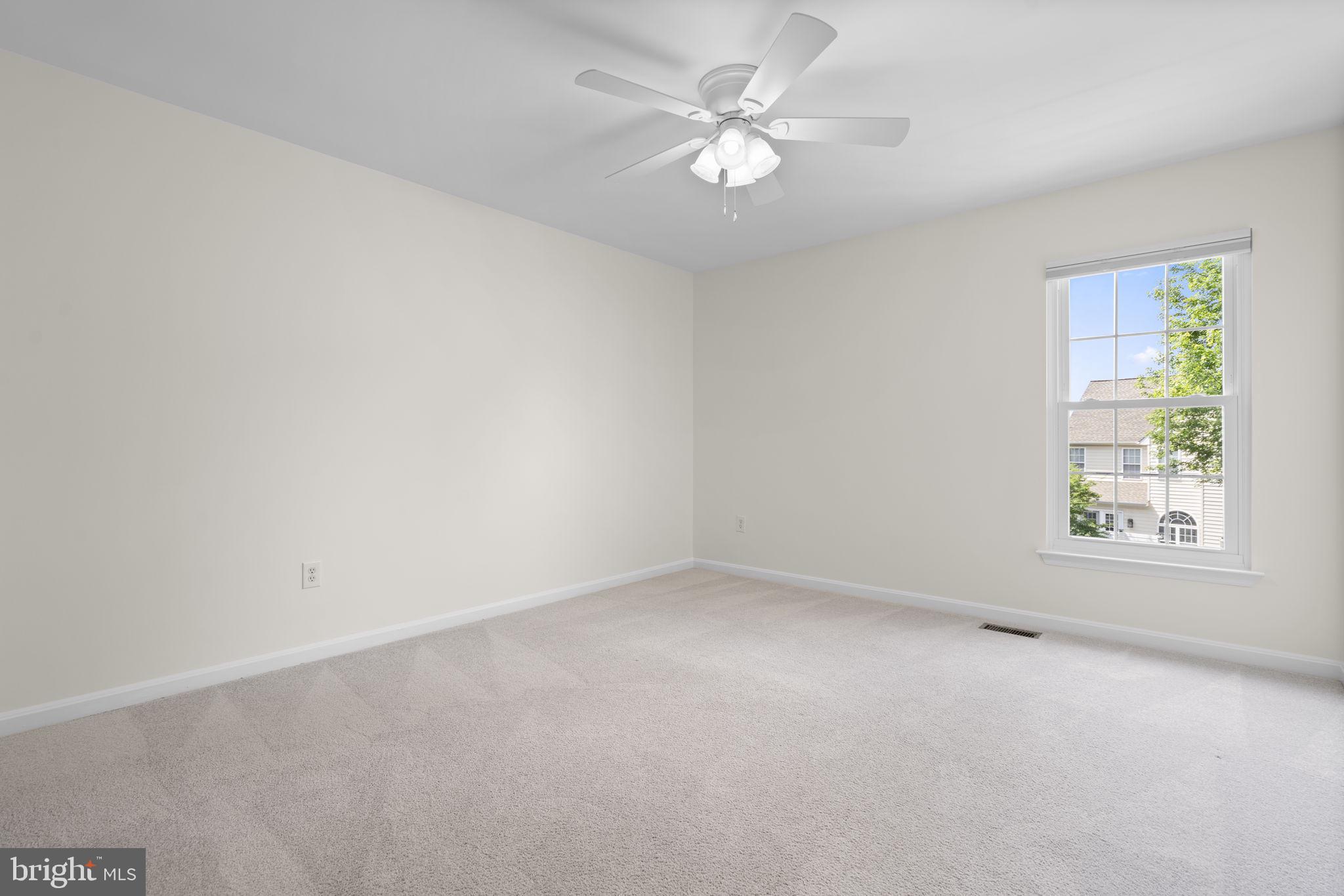 KINGSVIEW VILLAGE - Residential