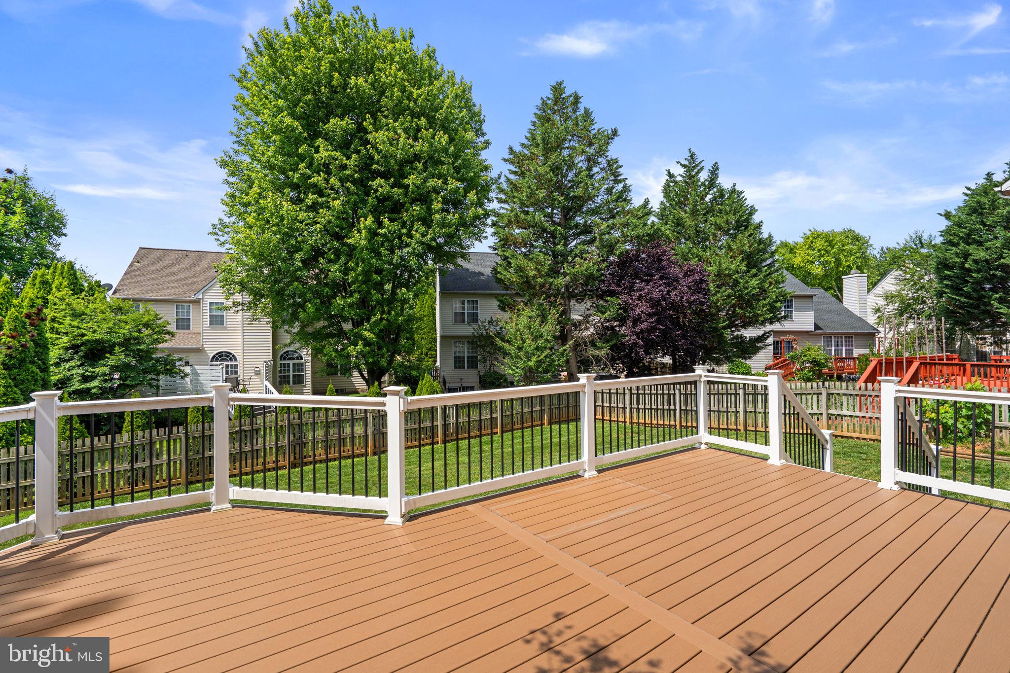 KINGSVIEW VILLAGE - Residential