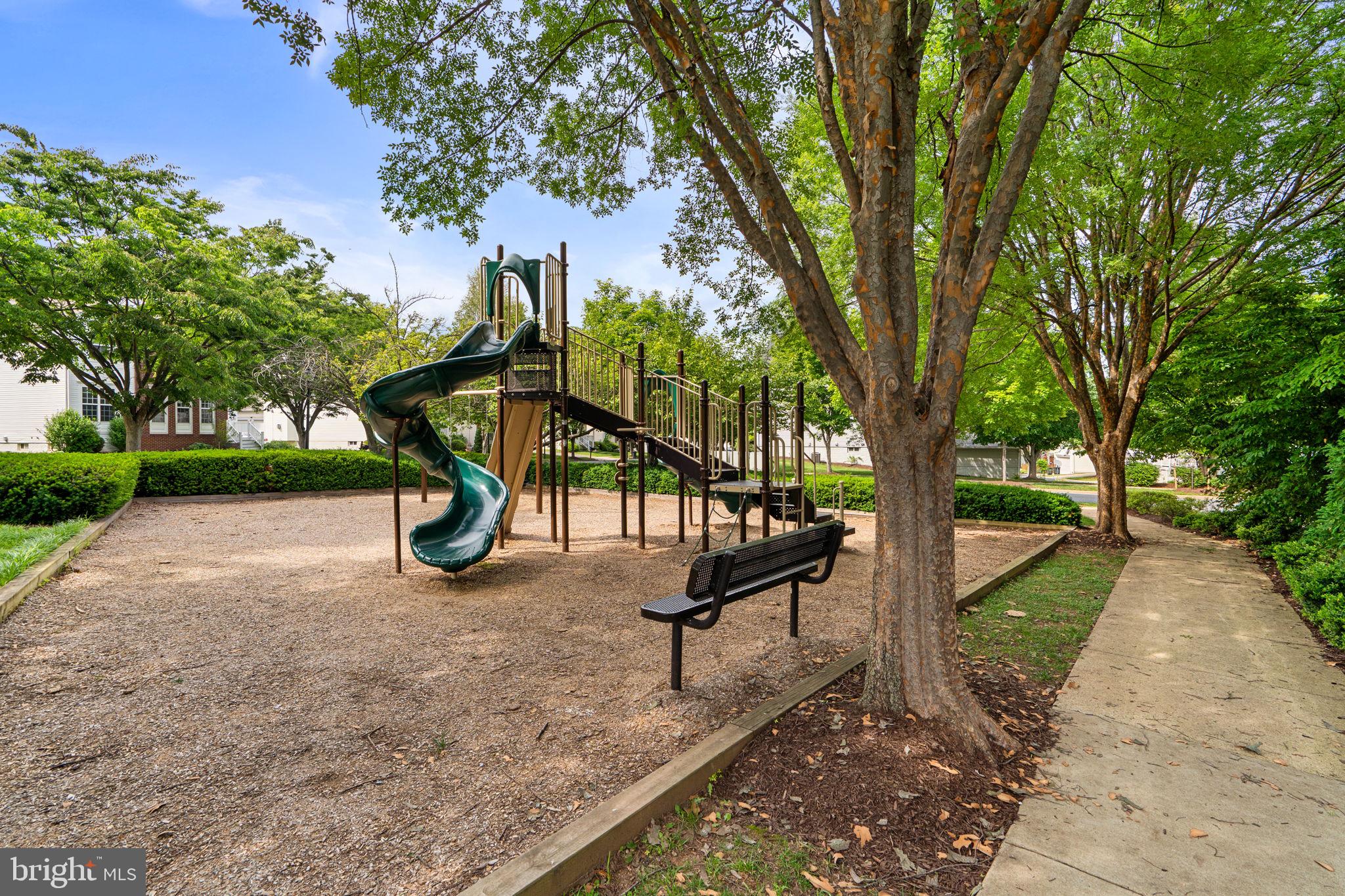 KINGSVIEW VILLAGE - Residential