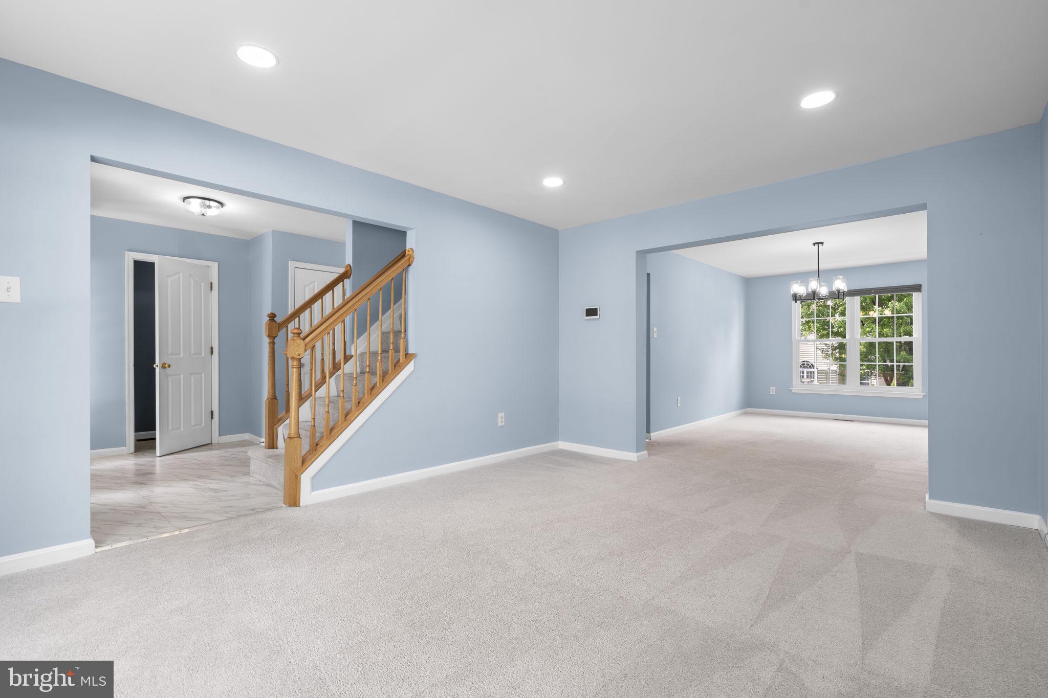 KINGSVIEW VILLAGE - Residential