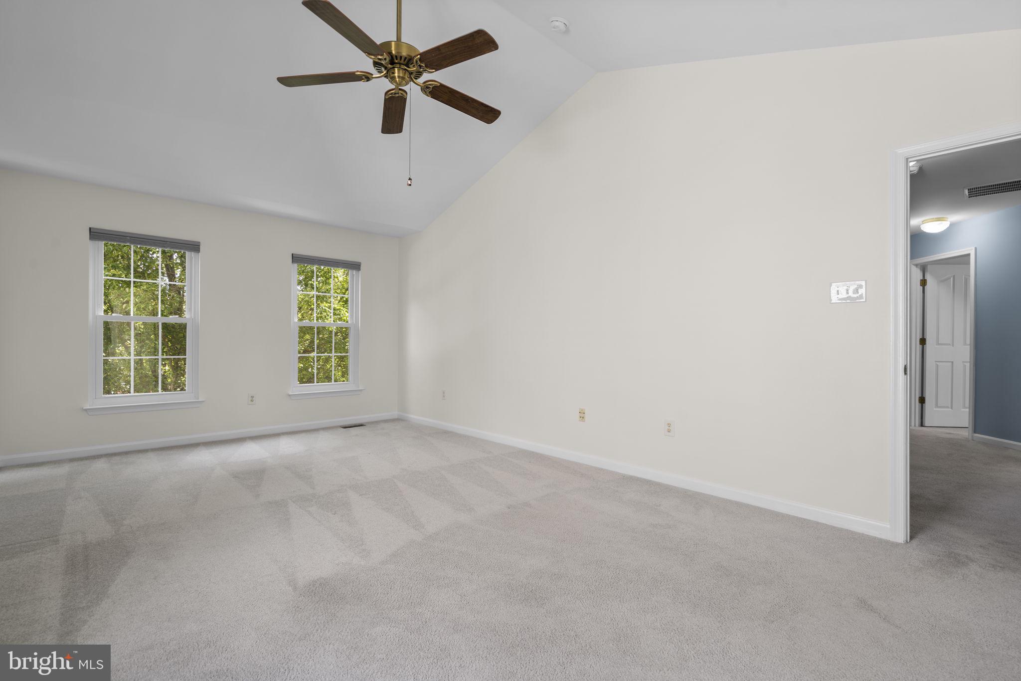 KINGSVIEW VILLAGE - Residential