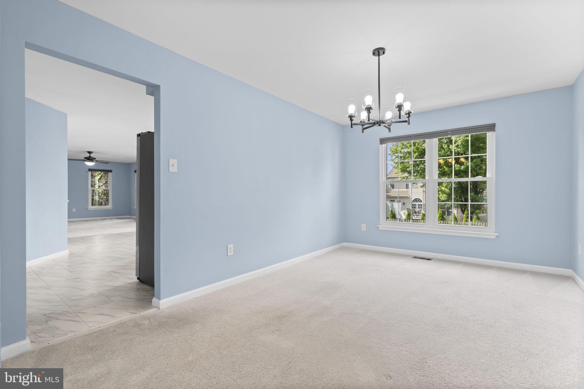 KINGSVIEW VILLAGE - Residential