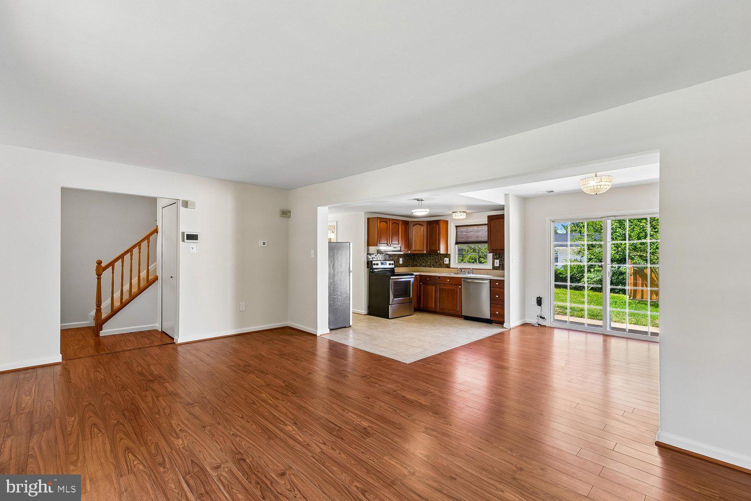 MAPLE RIDGE - Residential