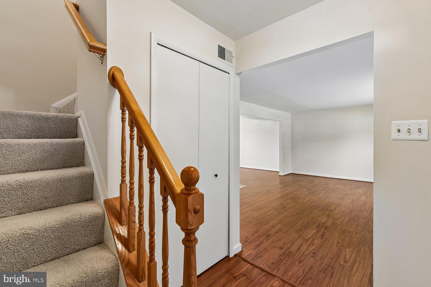 MAPLE RIDGE - Residential