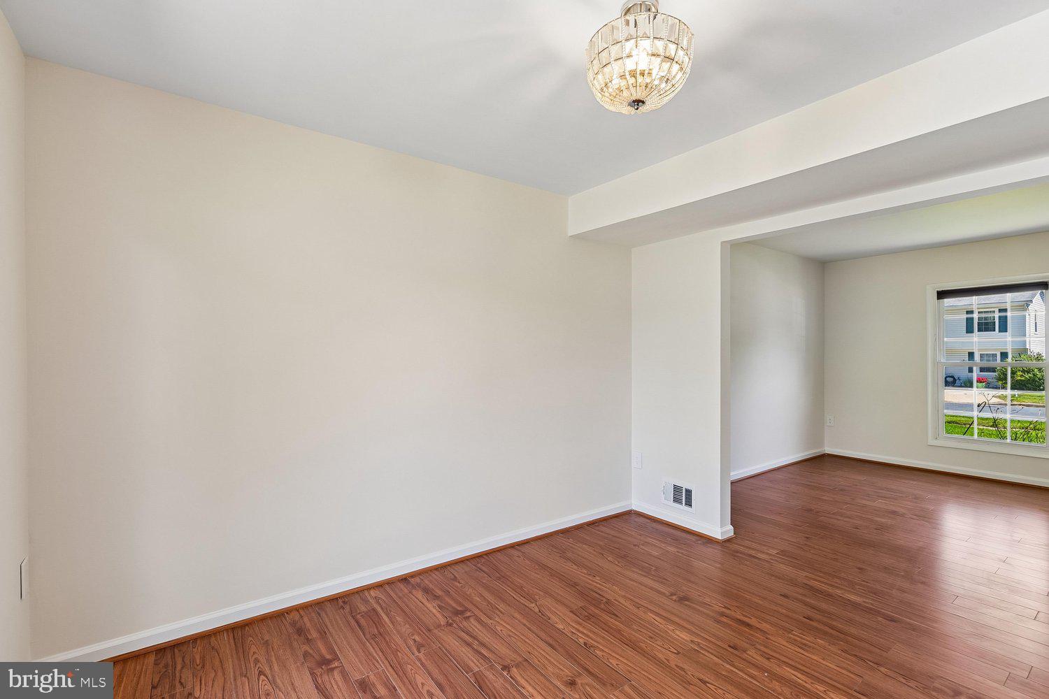MAPLE RIDGE - Residential