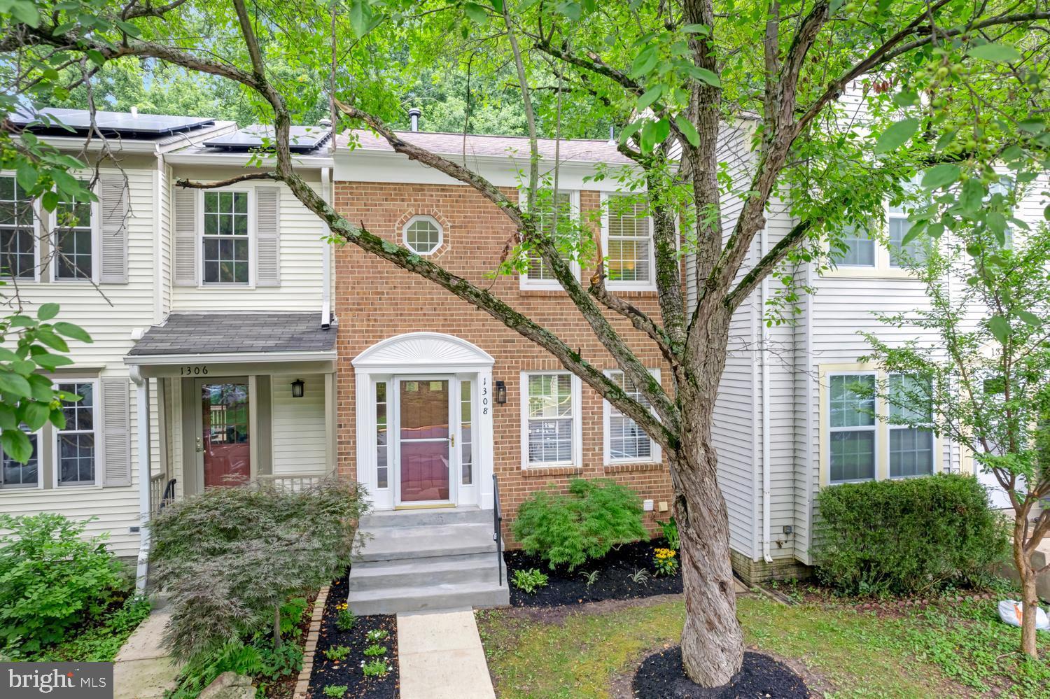 BONIFANT WOODS - Residential