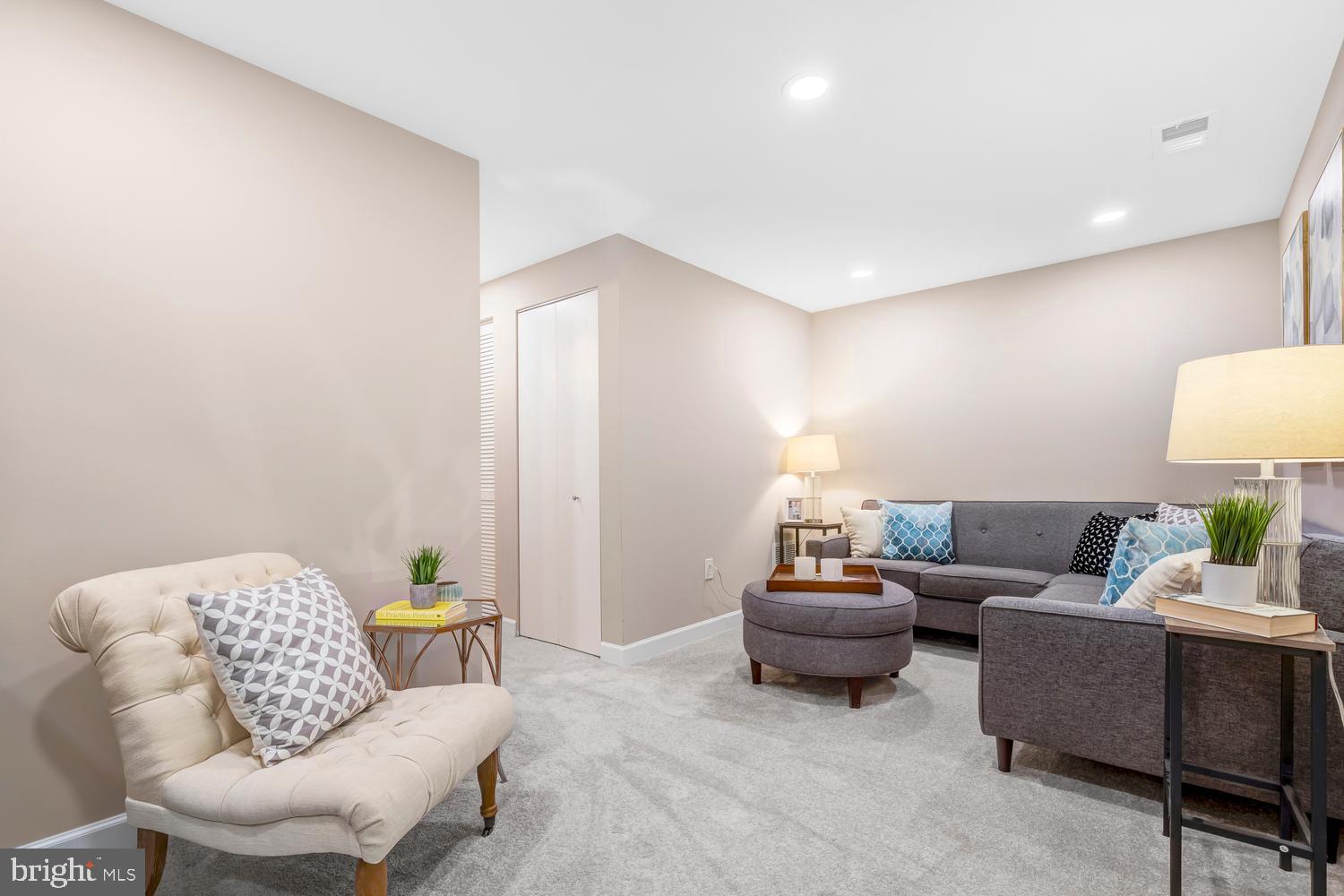 BONIFANT WOODS - Residential