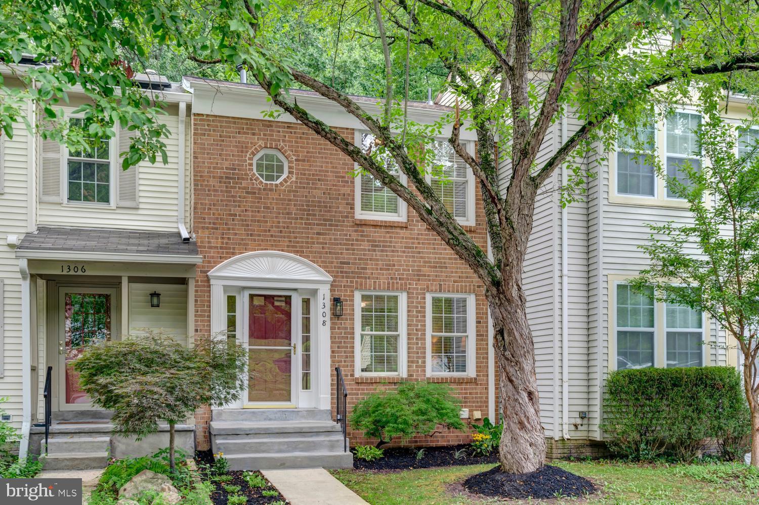 BONIFANT WOODS - Residential