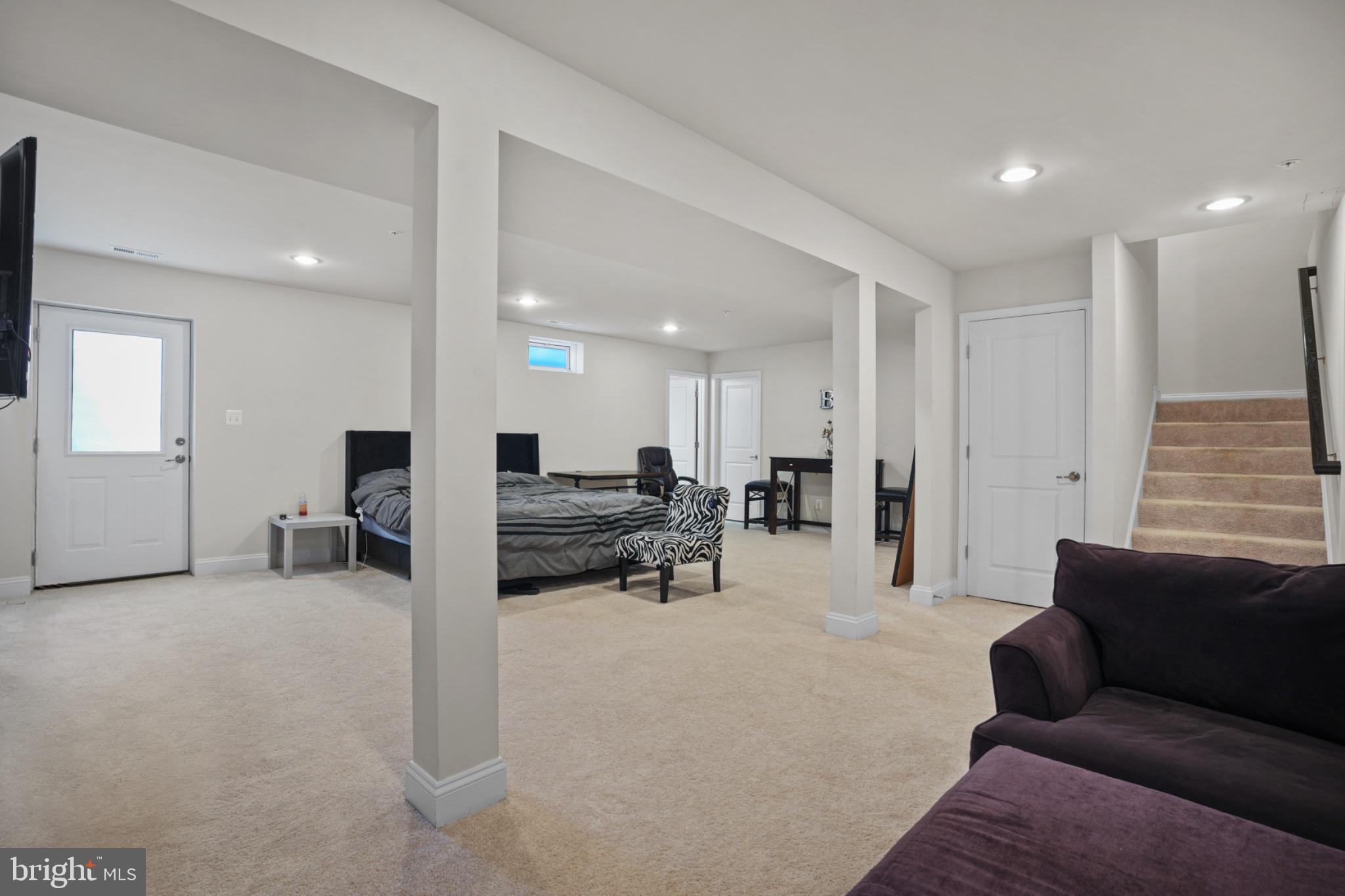 BEECH CREEK - Residential