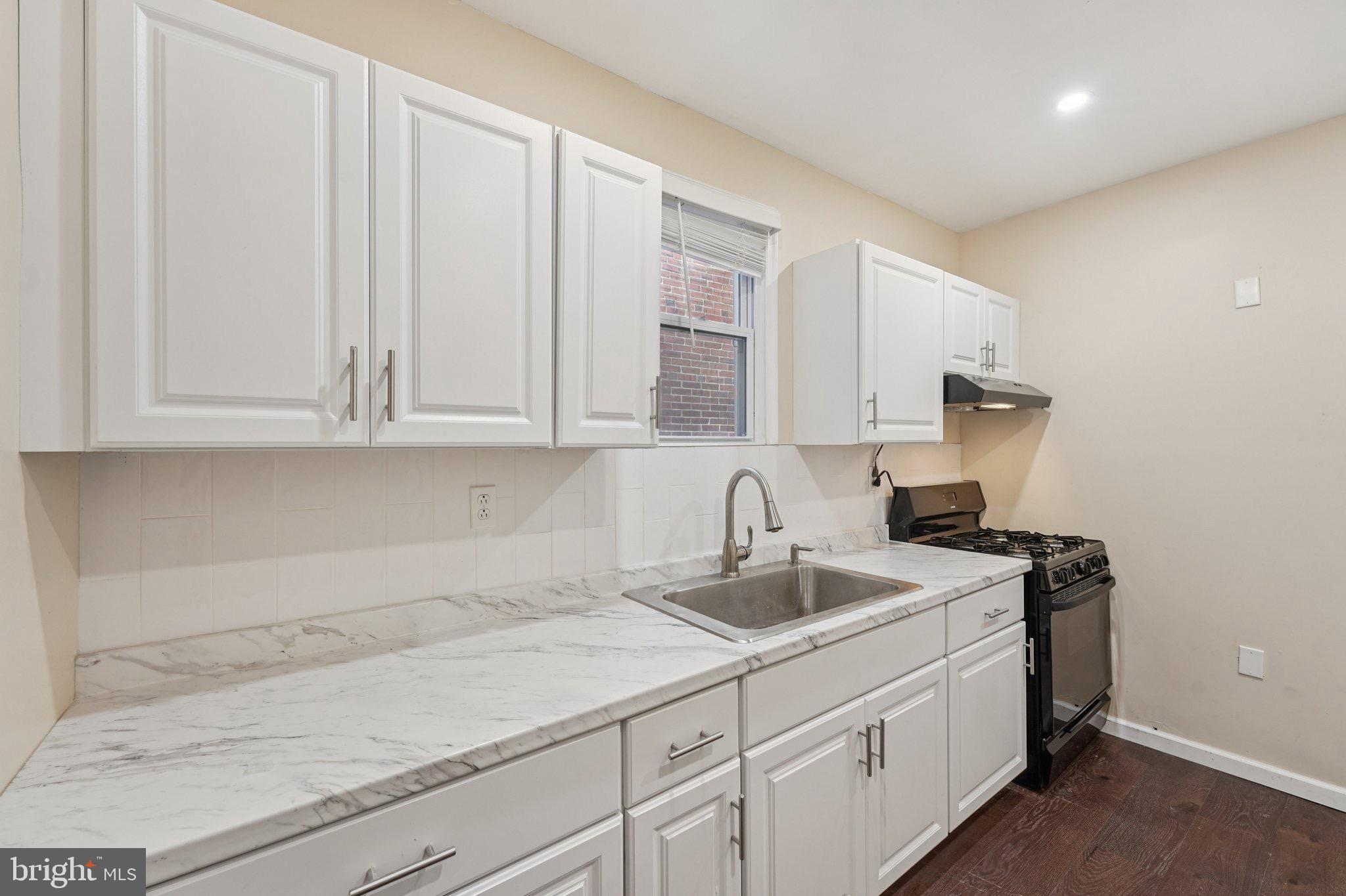 NORRISTOWN - Residential