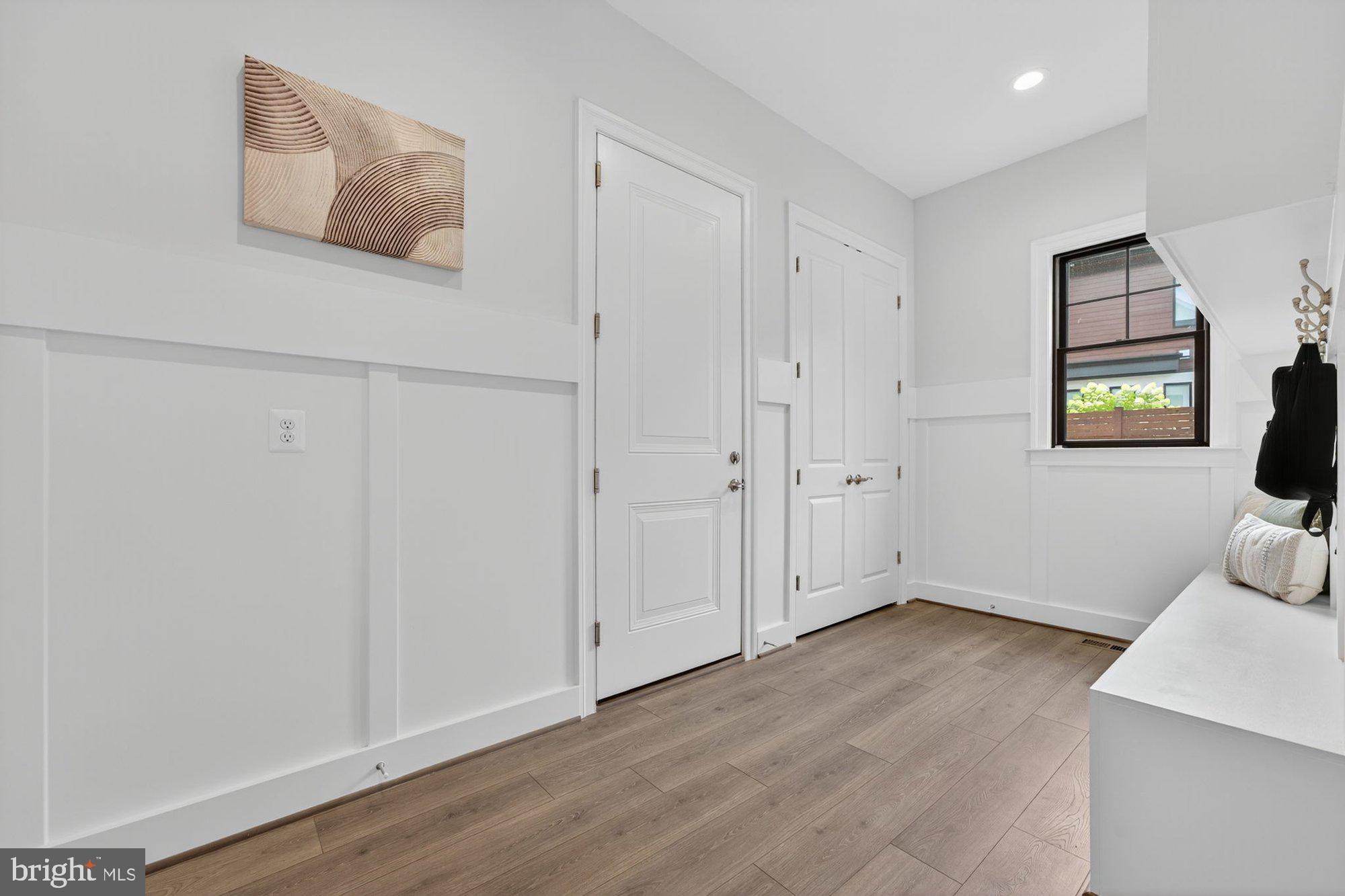 DEVON PARK - Residential