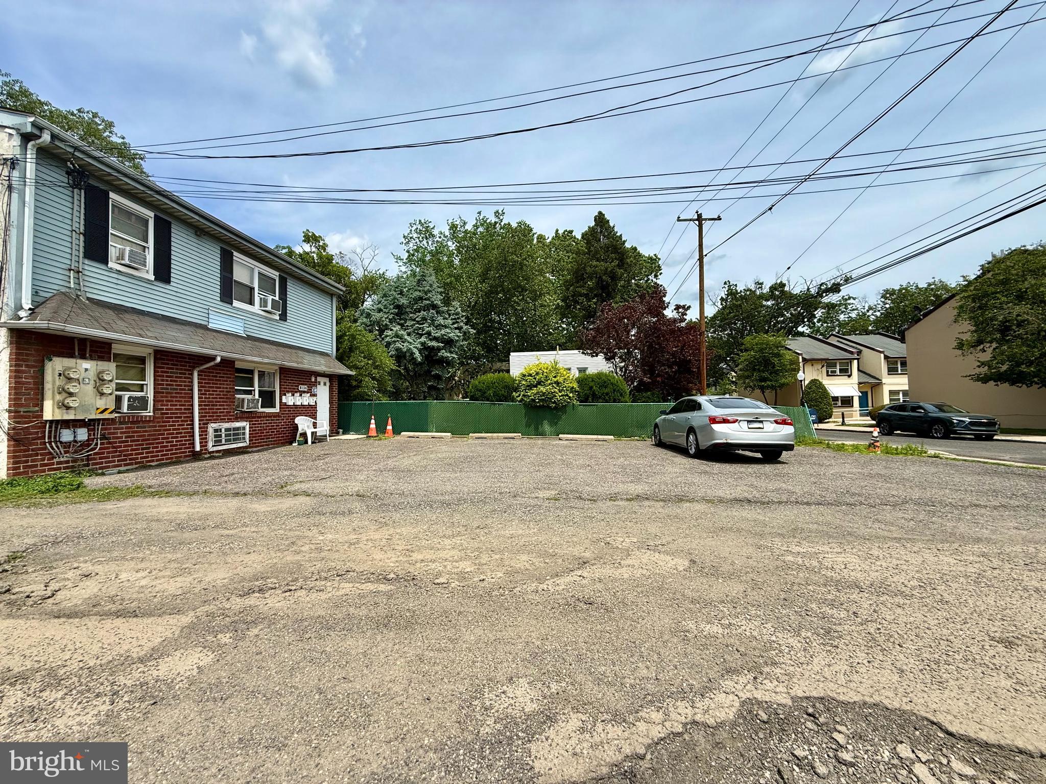 HOLMESBURG - Residential Income