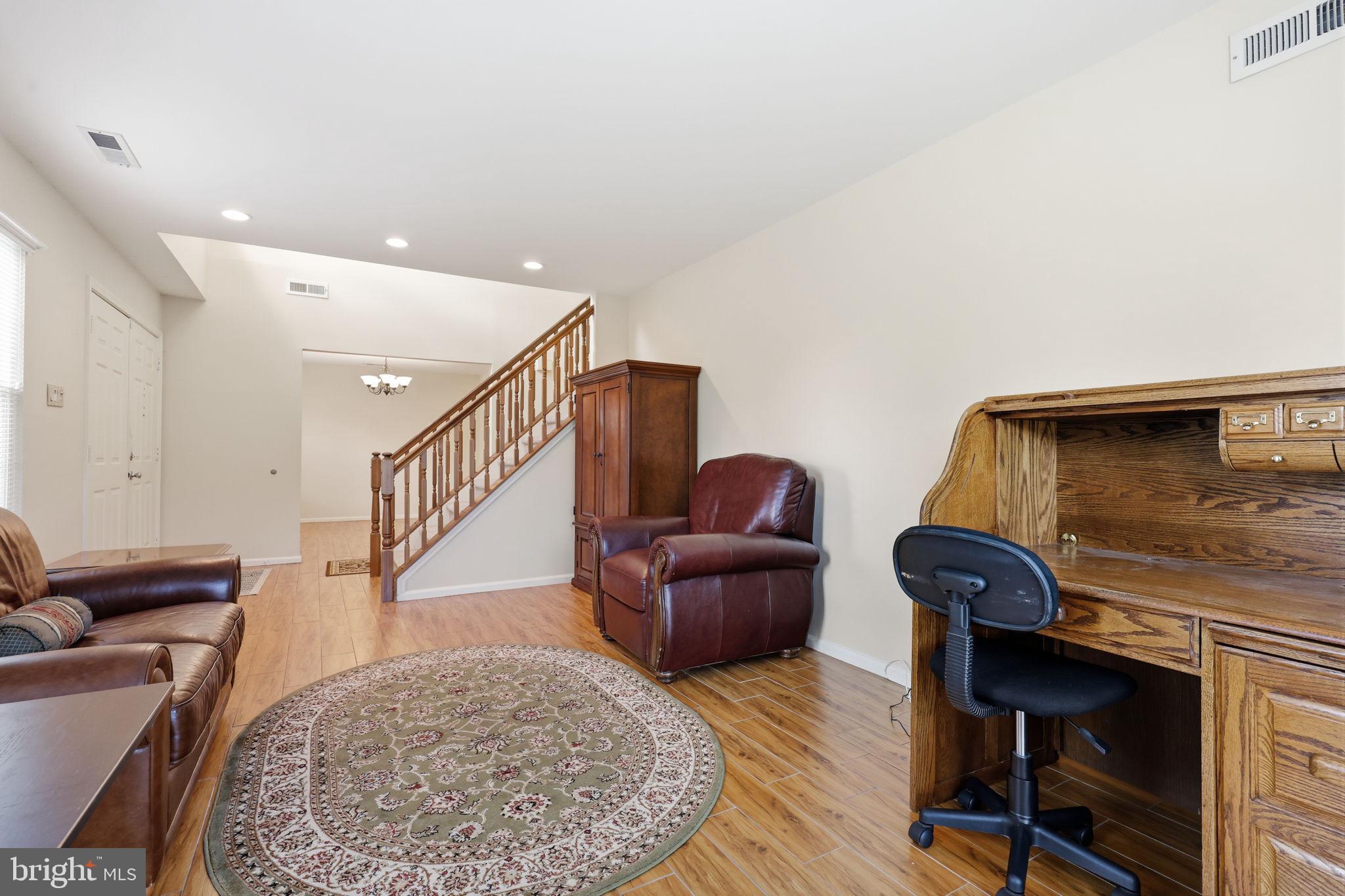 NEWTOWN GRANT - Residential