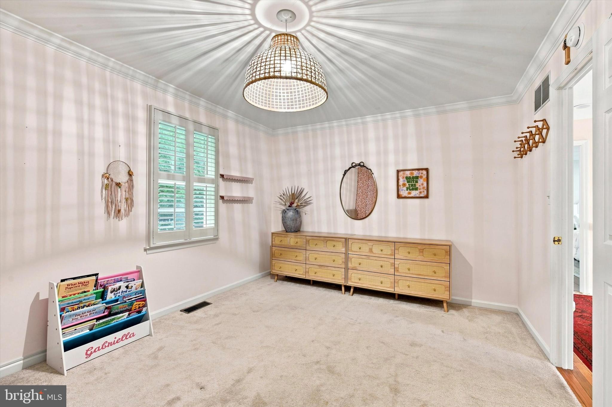 DEERFIELD KNOLL - Residential