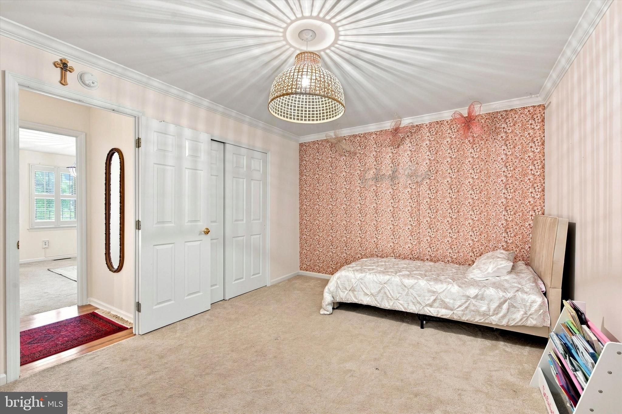 DEERFIELD KNOLL - Residential