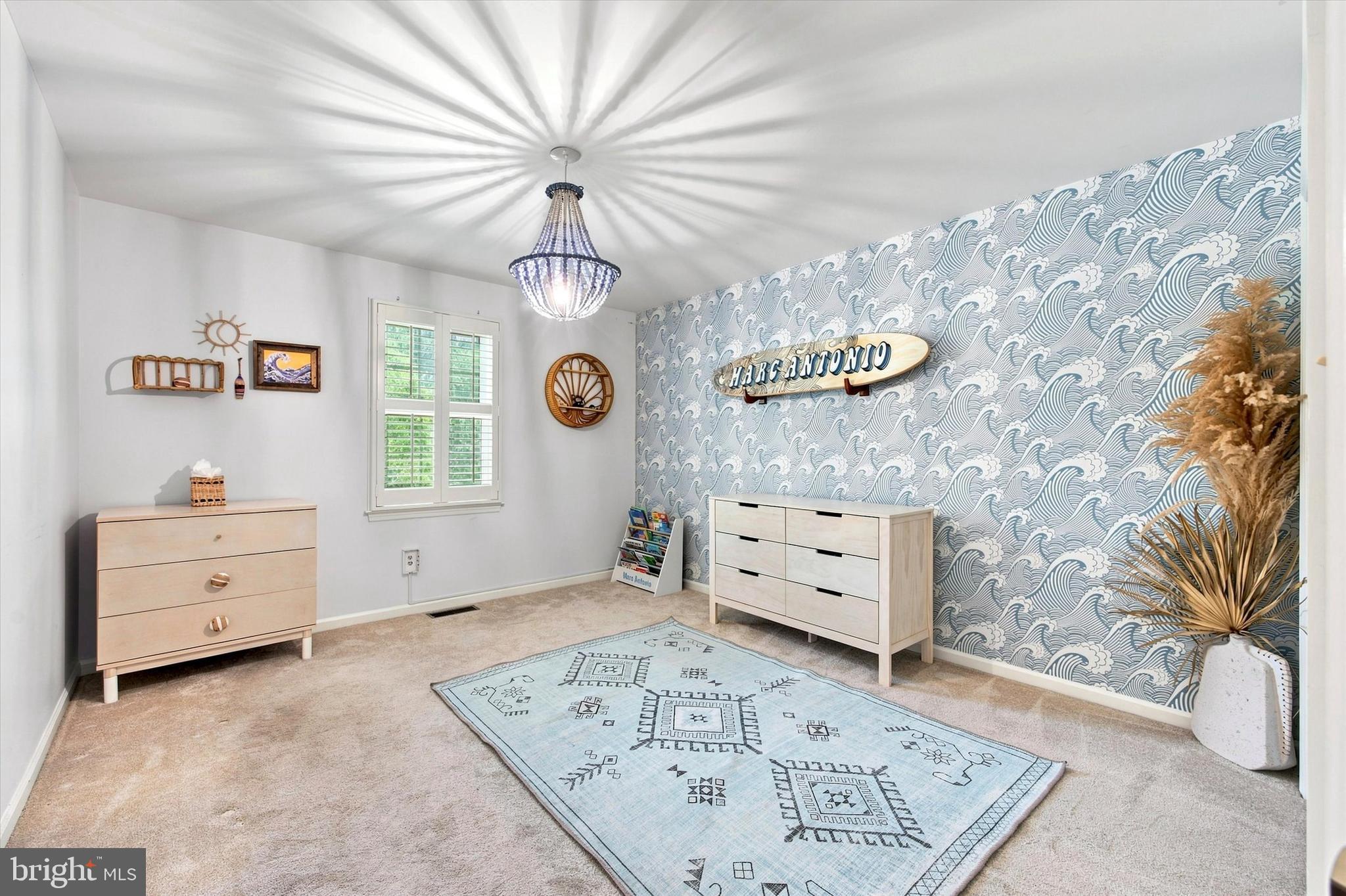 DEERFIELD KNOLL - Residential