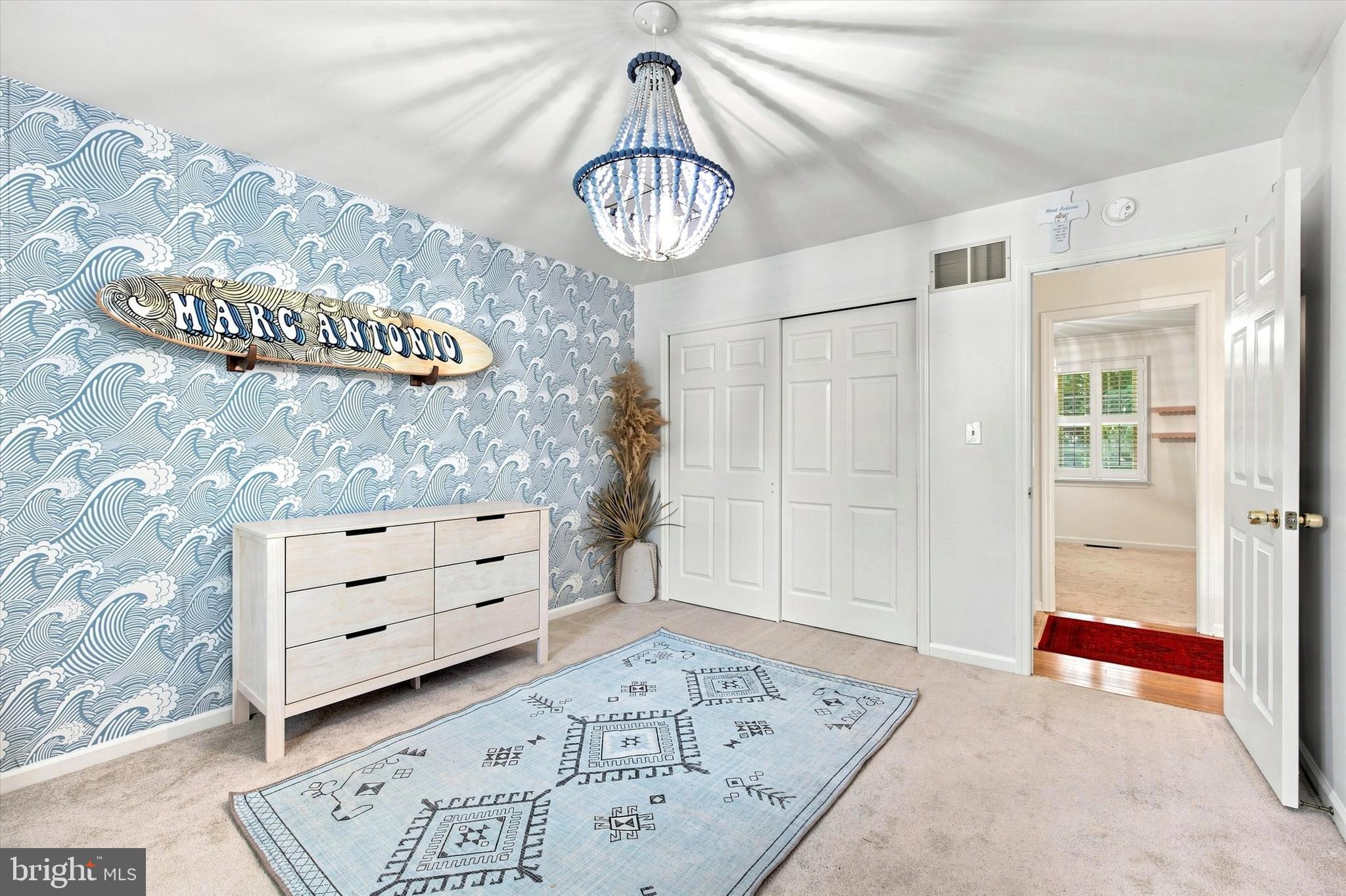 DEERFIELD KNOLL - Residential