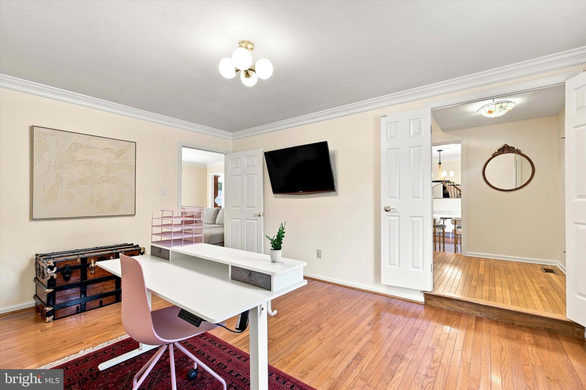 DEERFIELD KNOLL - Residential