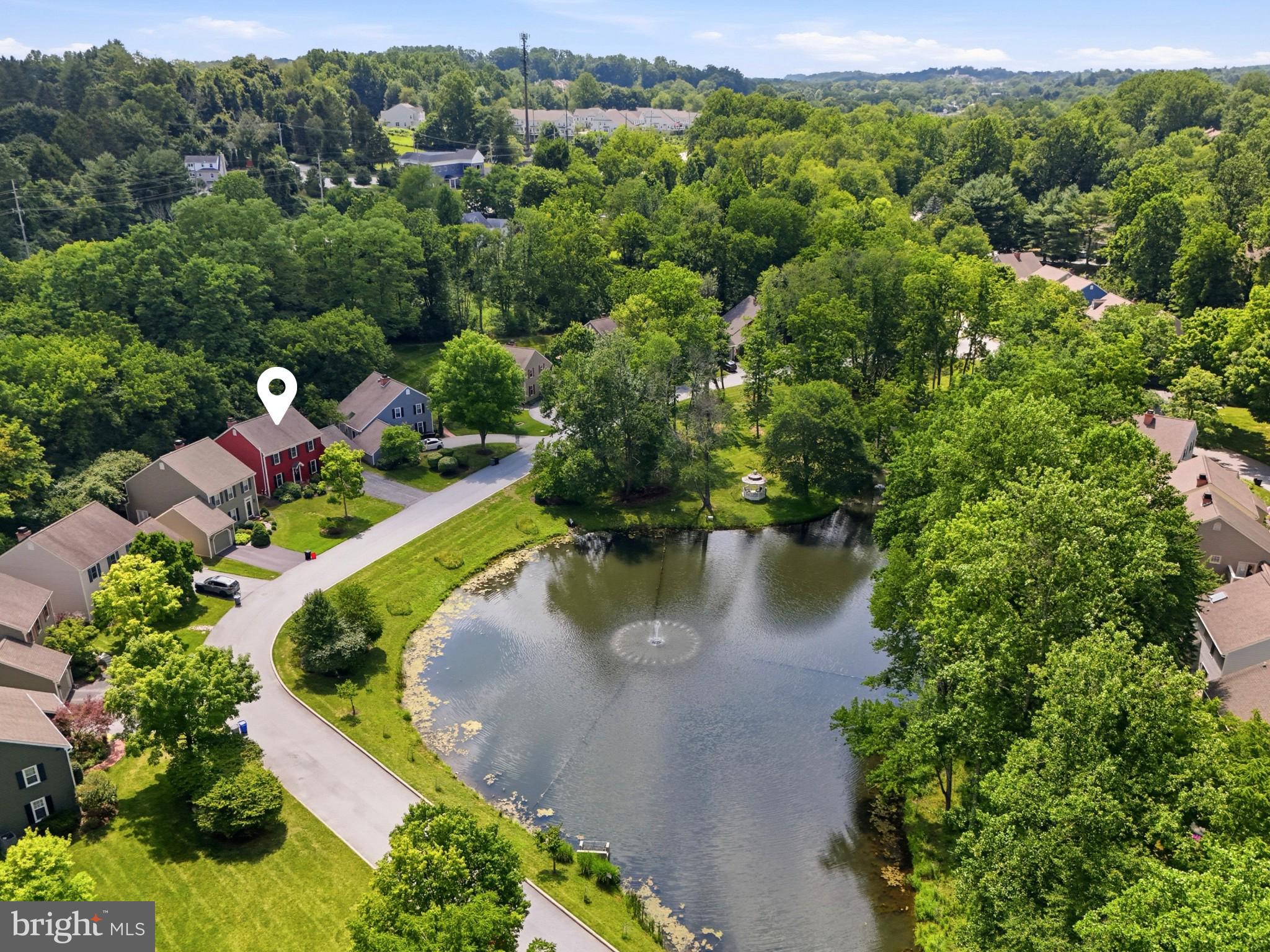 DEERFIELD KNOLL - Residential