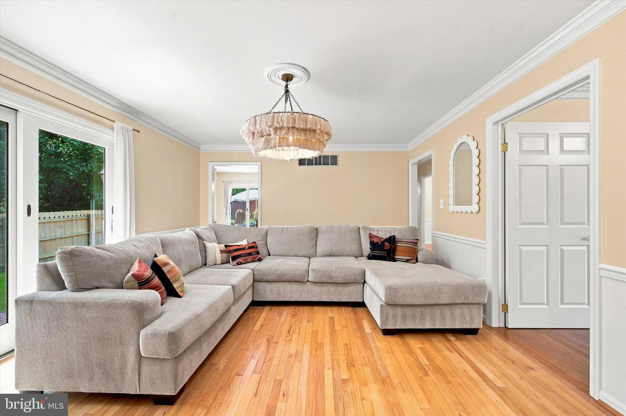 DEERFIELD KNOLL - Residential