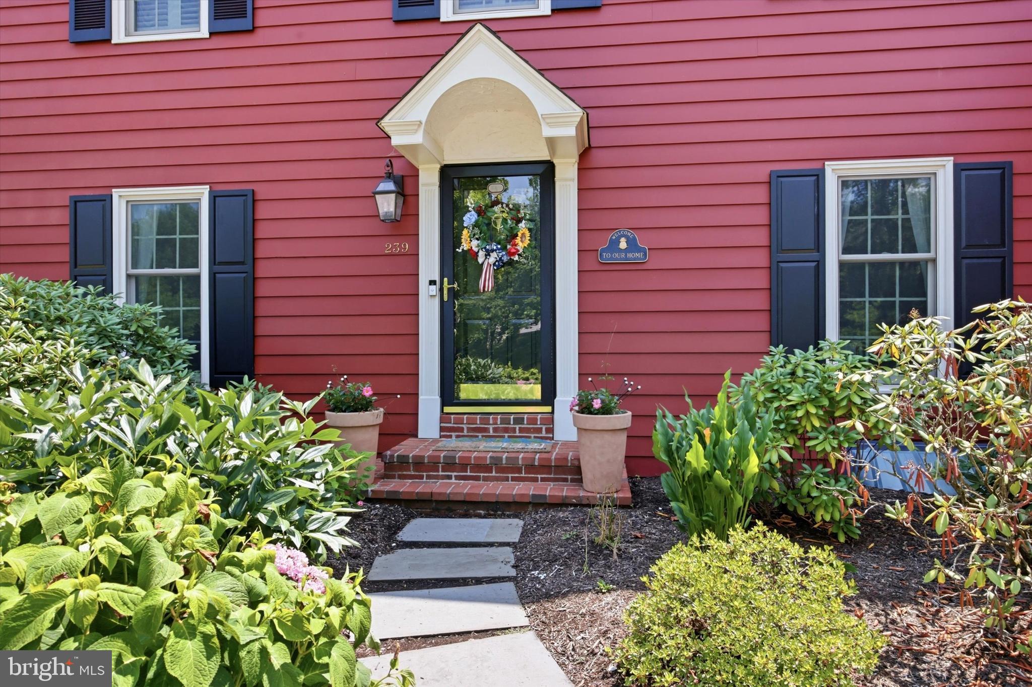 DEERFIELD KNOLL - Residential