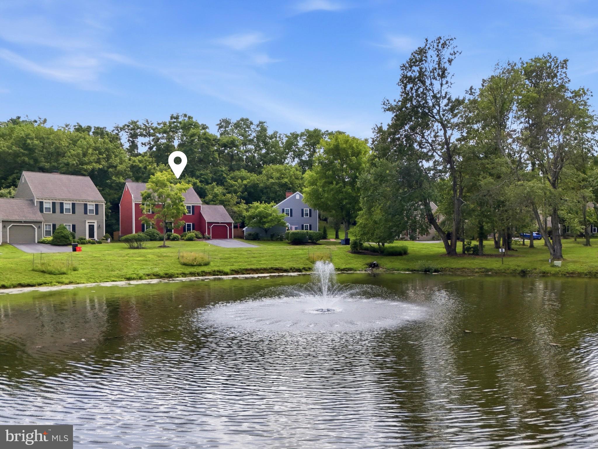 DEERFIELD KNOLL - Residential