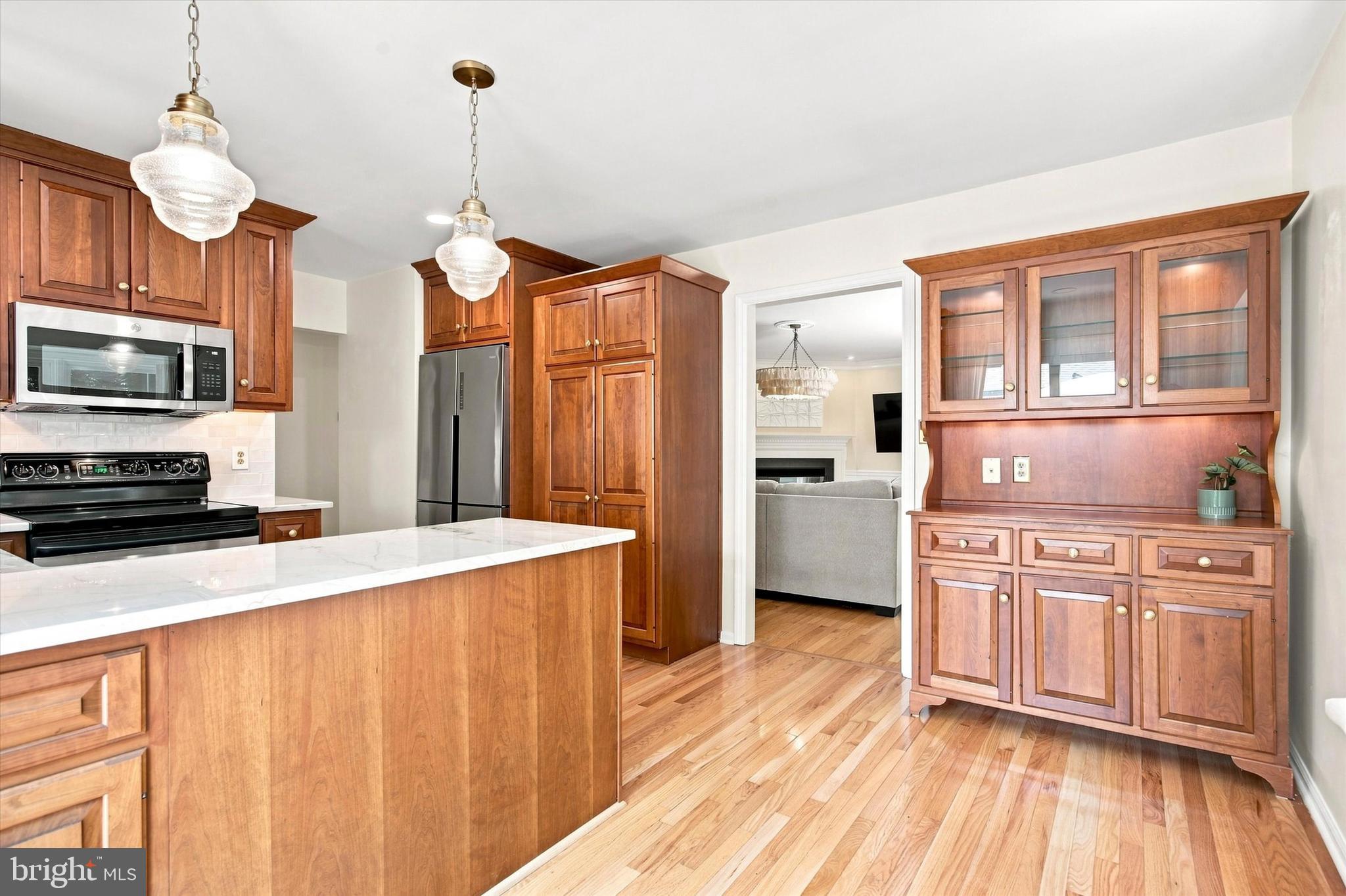DEERFIELD KNOLL - Residential