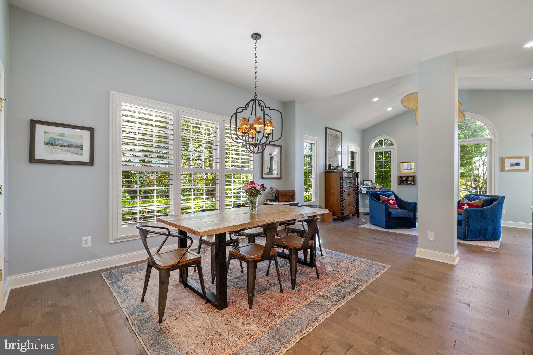 BEACON HILL - Residential